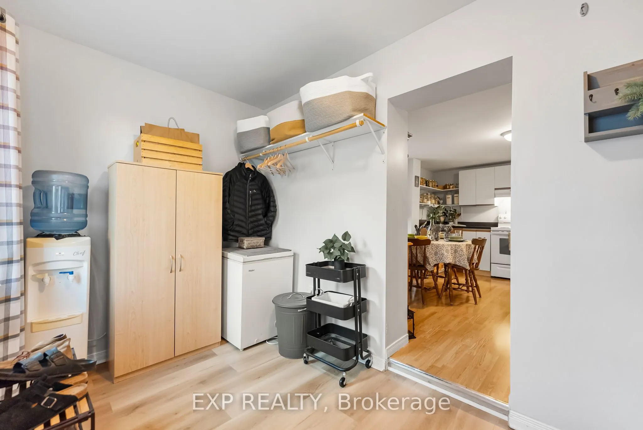 97 Edward Street S