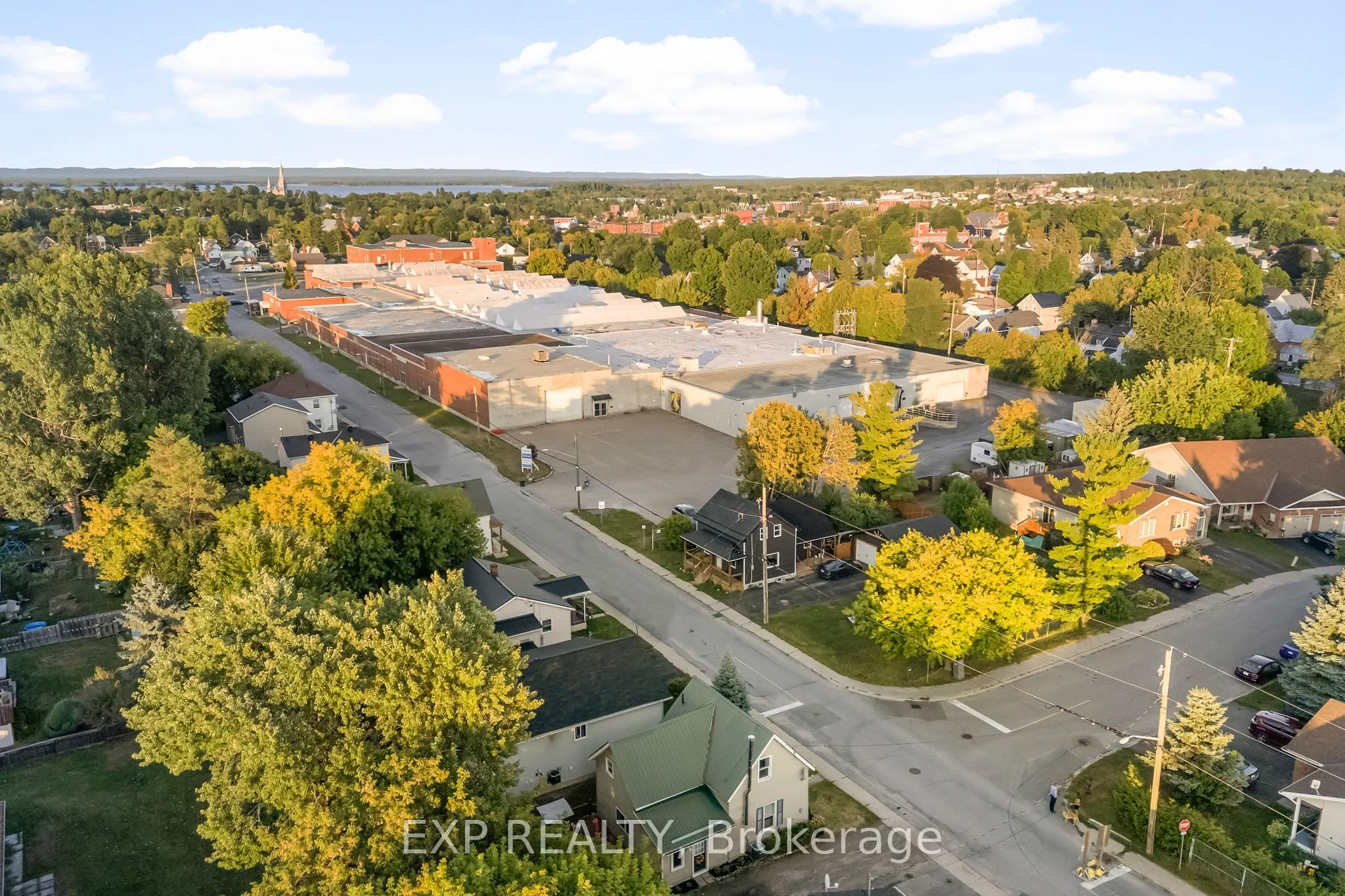 97 Edward Street S