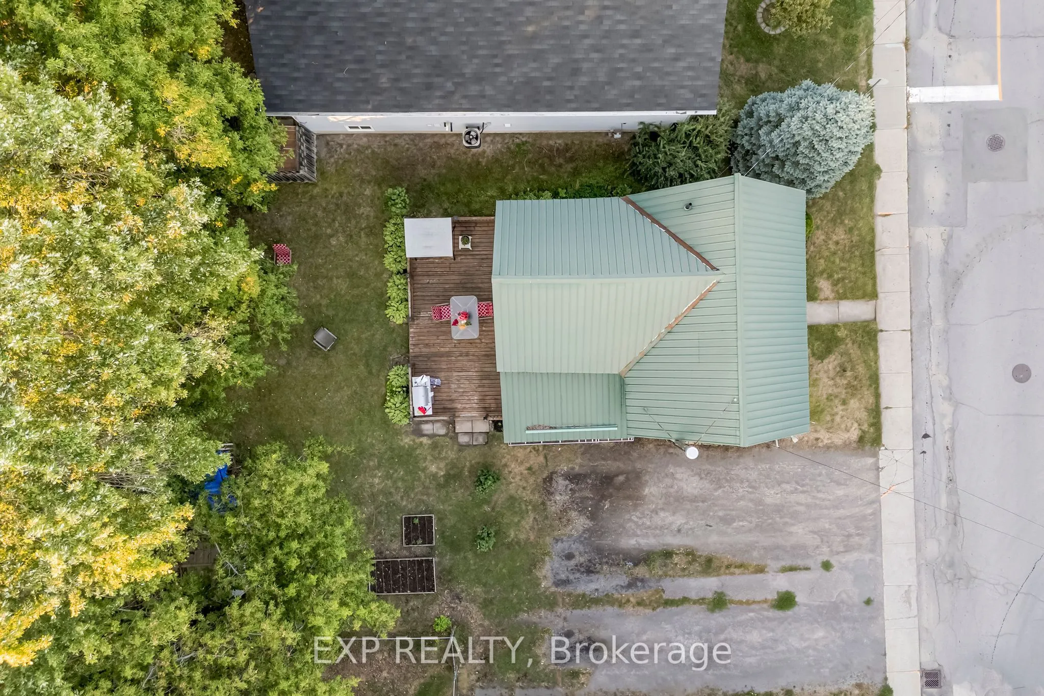 97 Edward Street S