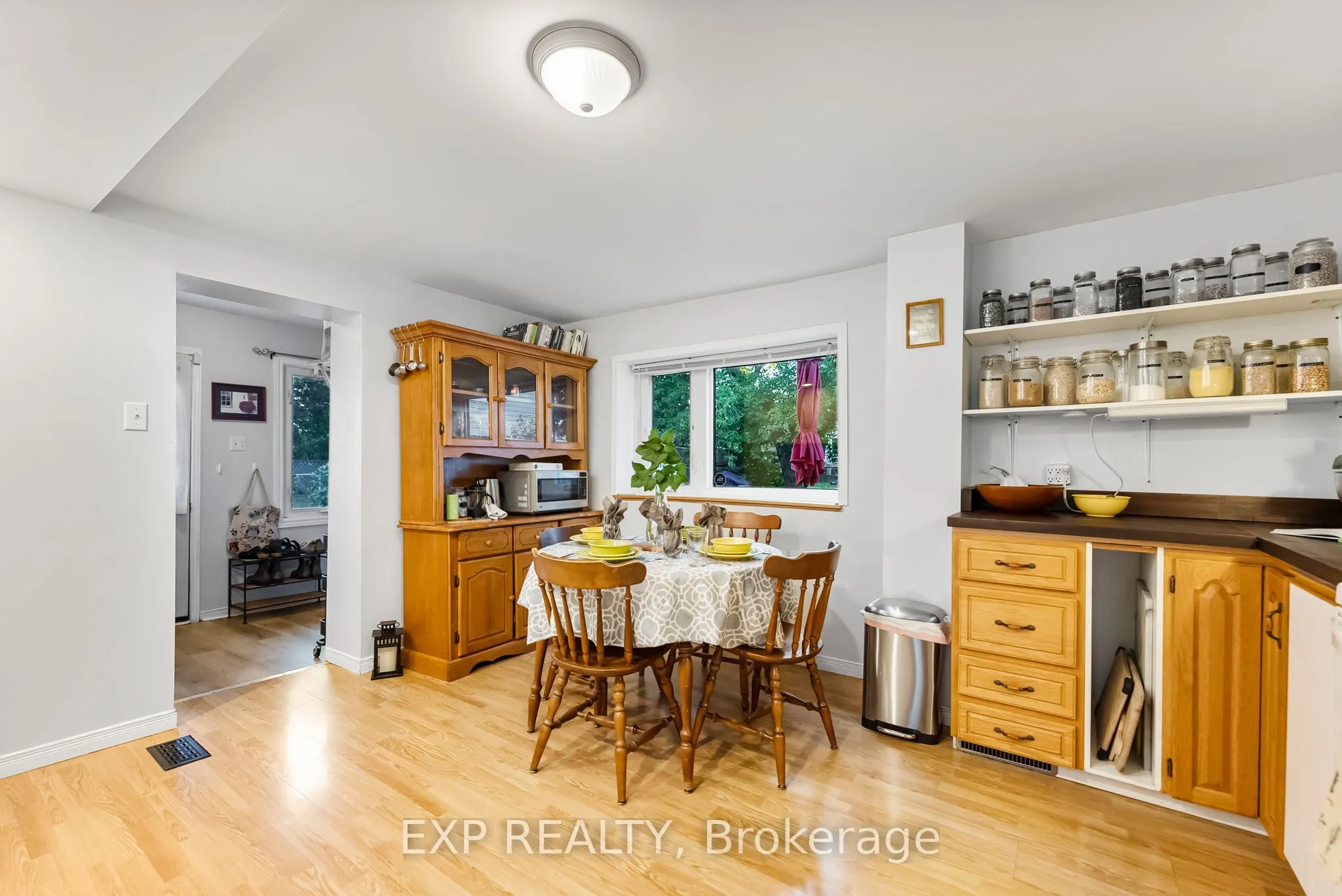 97 Edward Street S