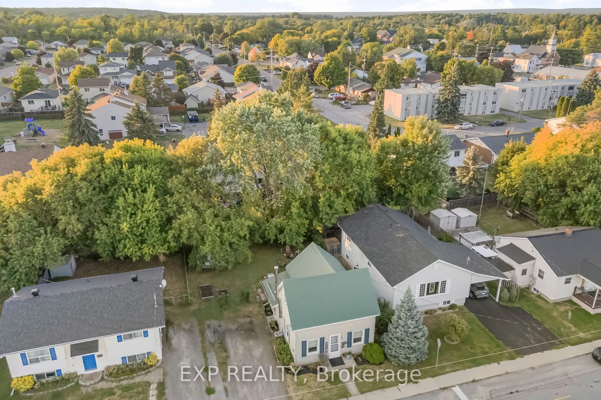97 Edward Street S