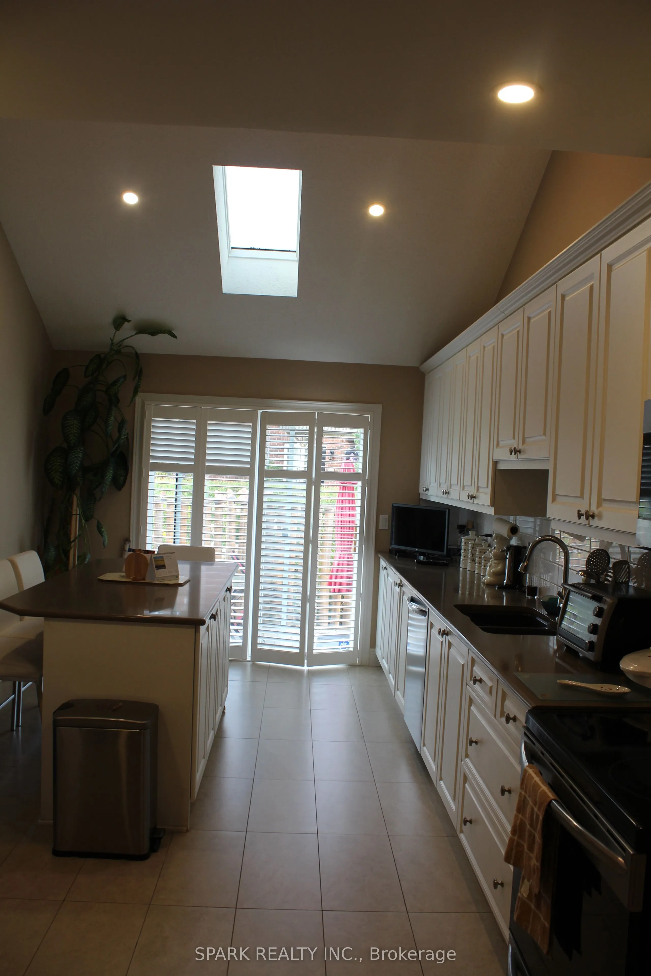 174 Riverwalk Place