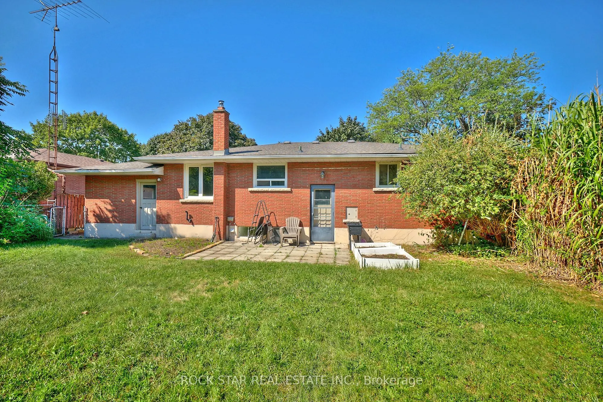 7 Joanna Drive