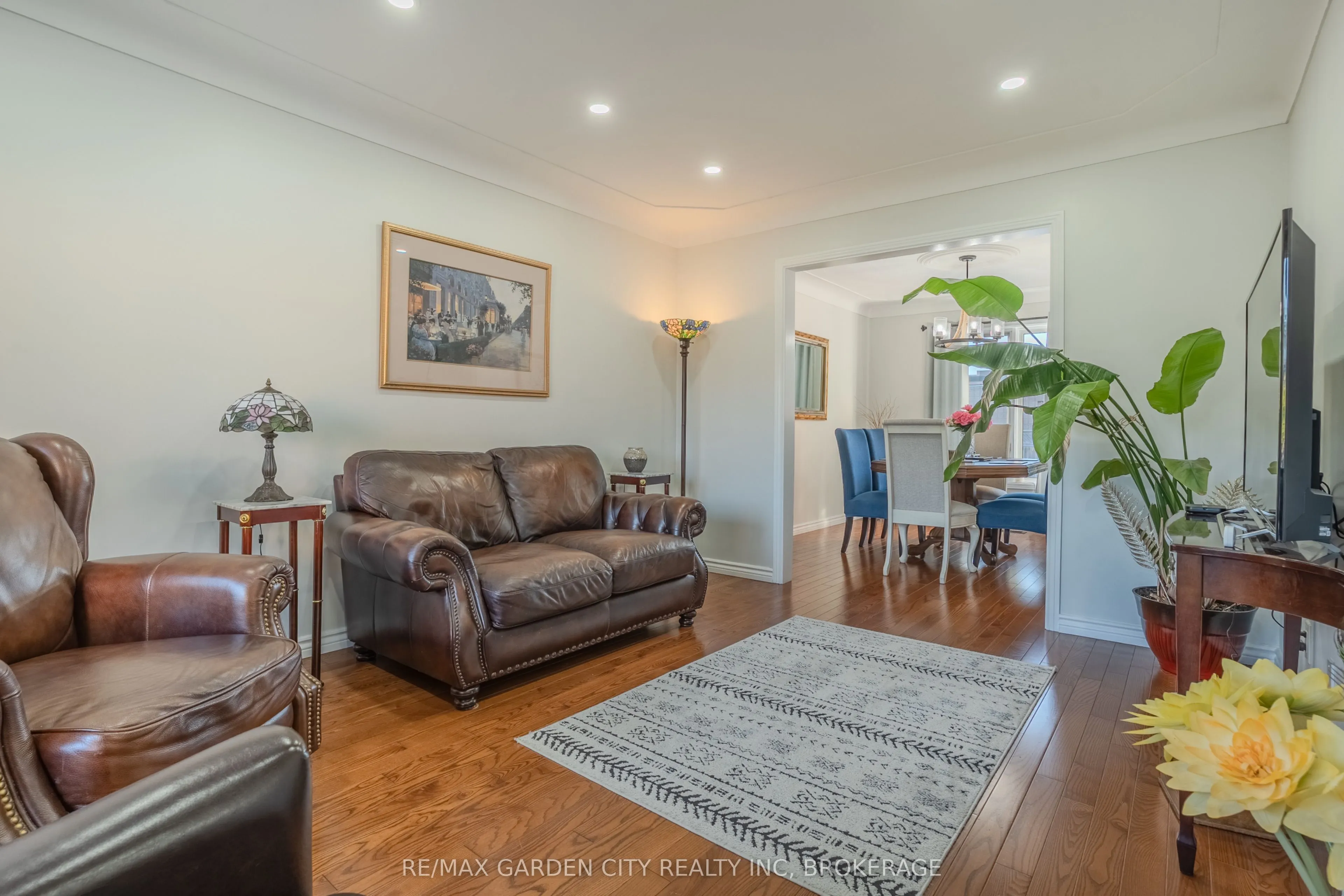 67 CHANCERY Circle