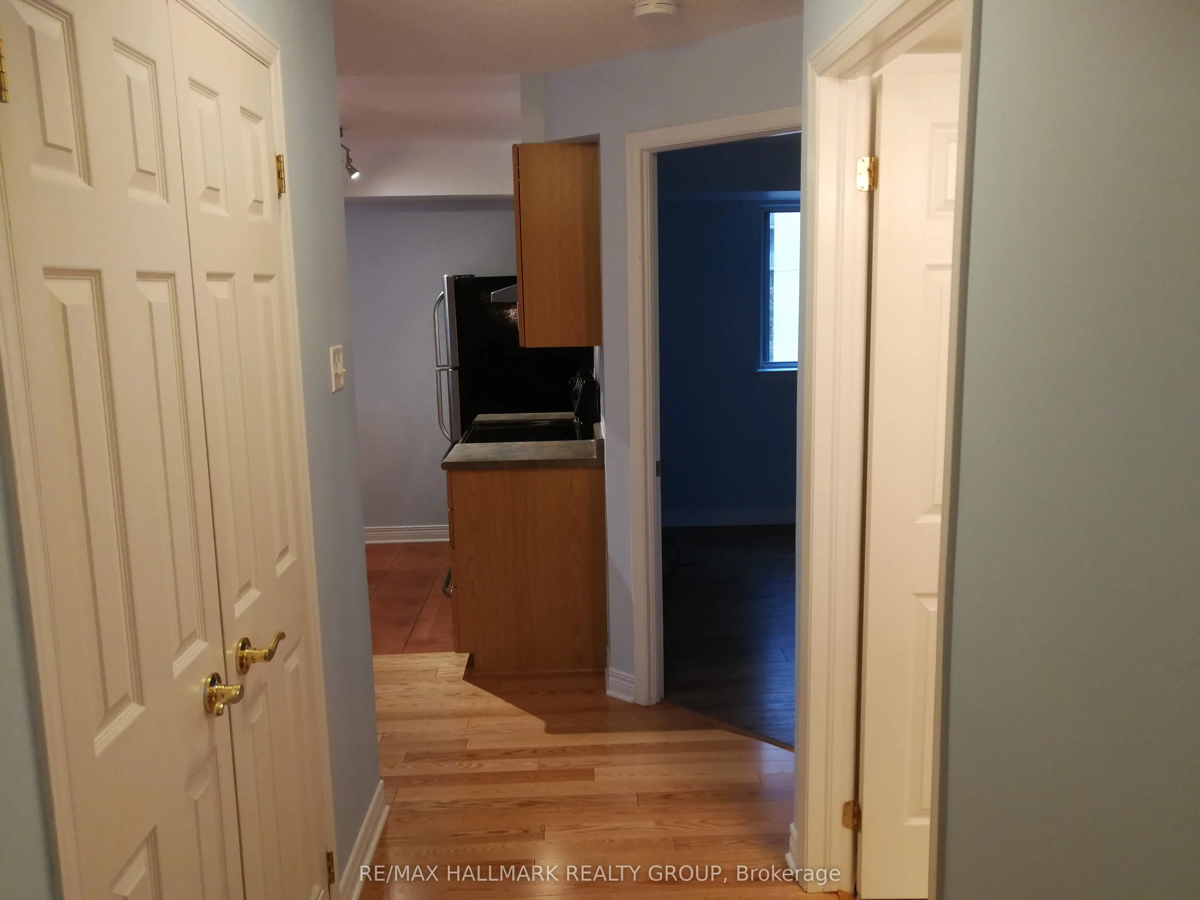 429 Somerset Street W, #413