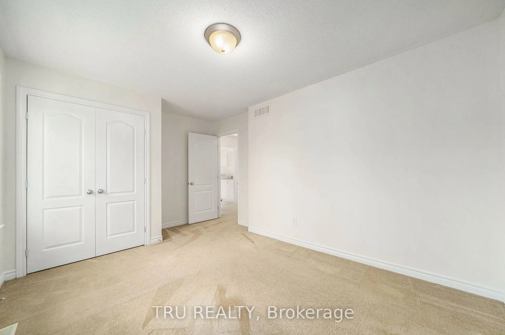 536 Golden Sedge Way