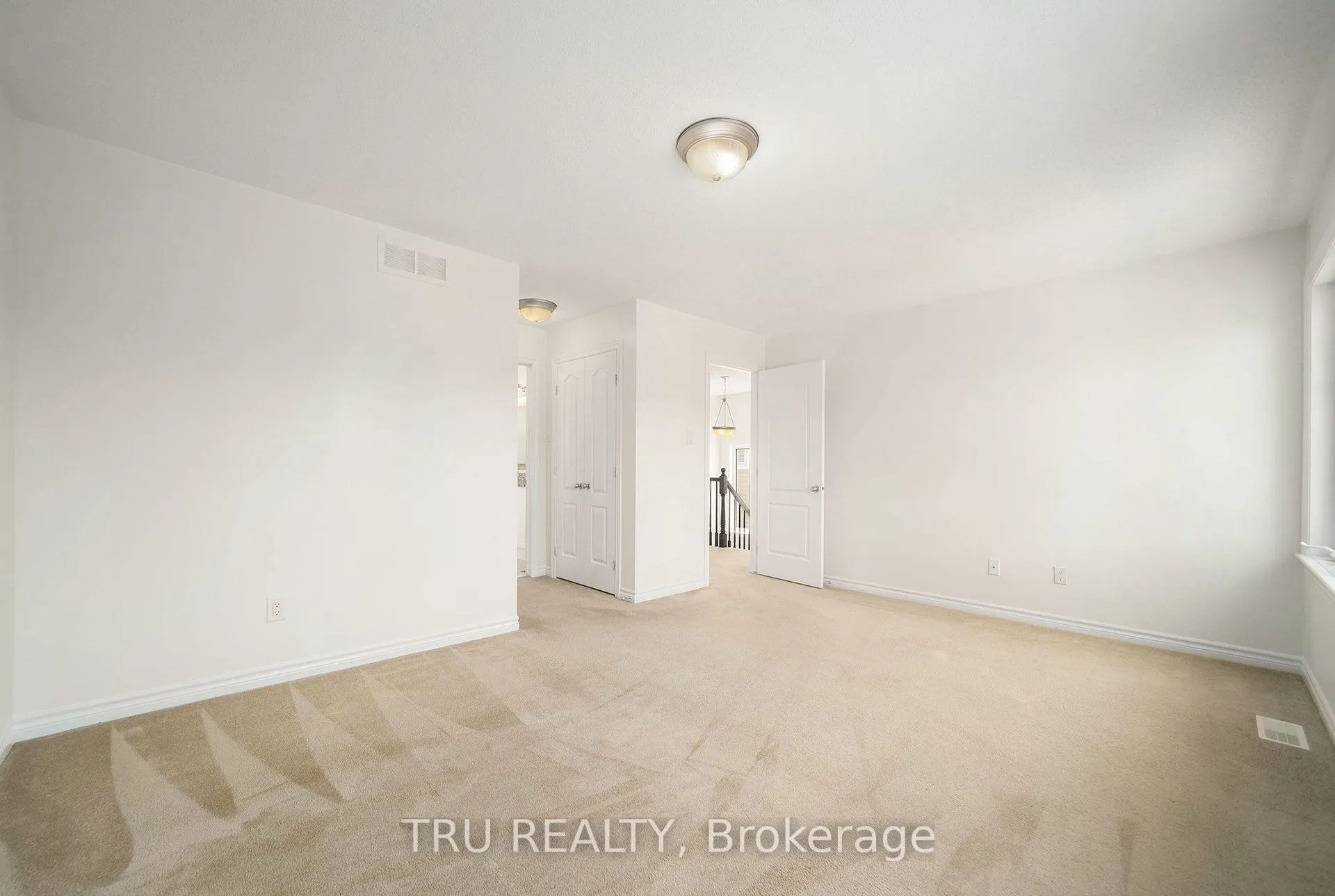 536 Golden Sedge Way