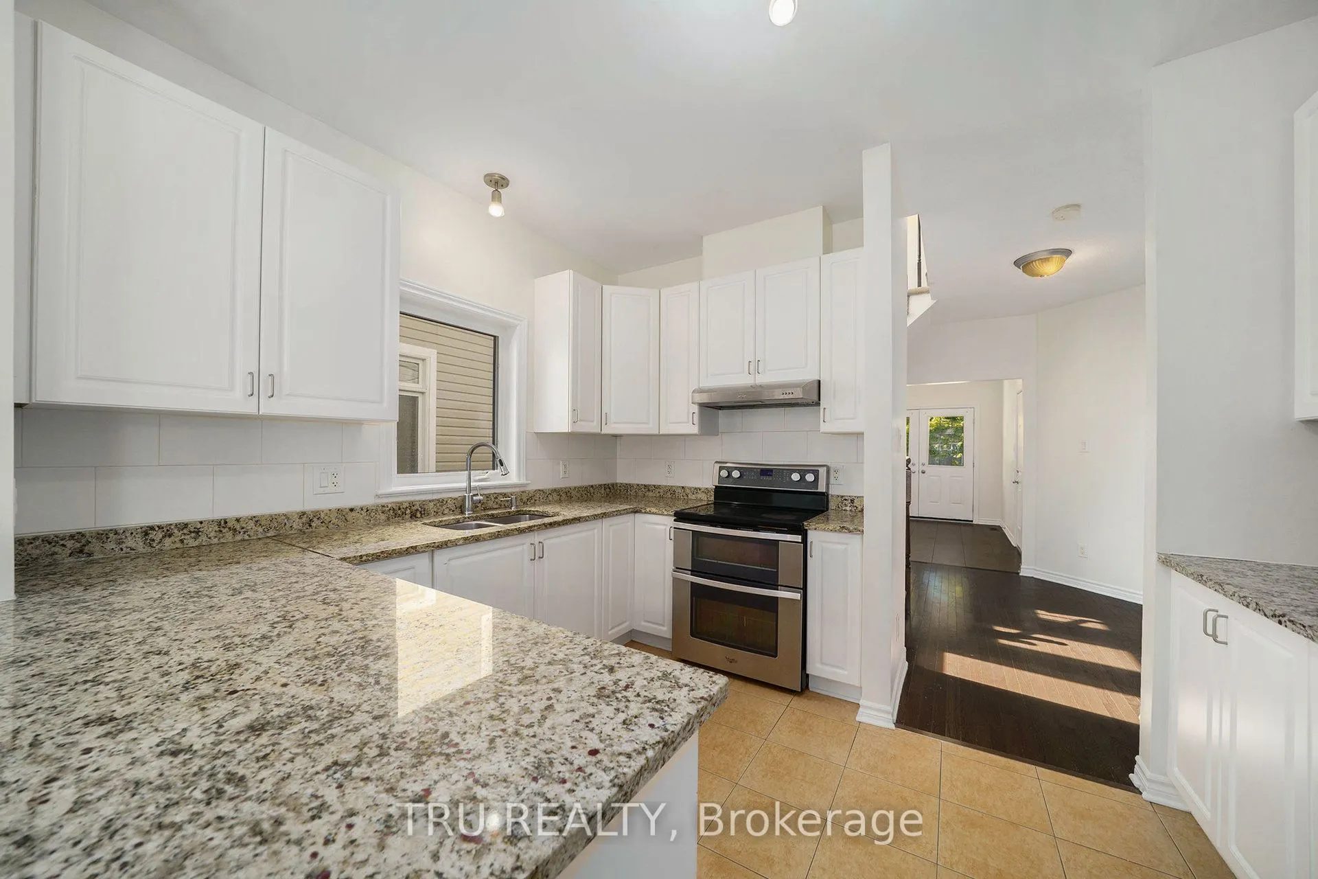 536 Golden Sedge Way