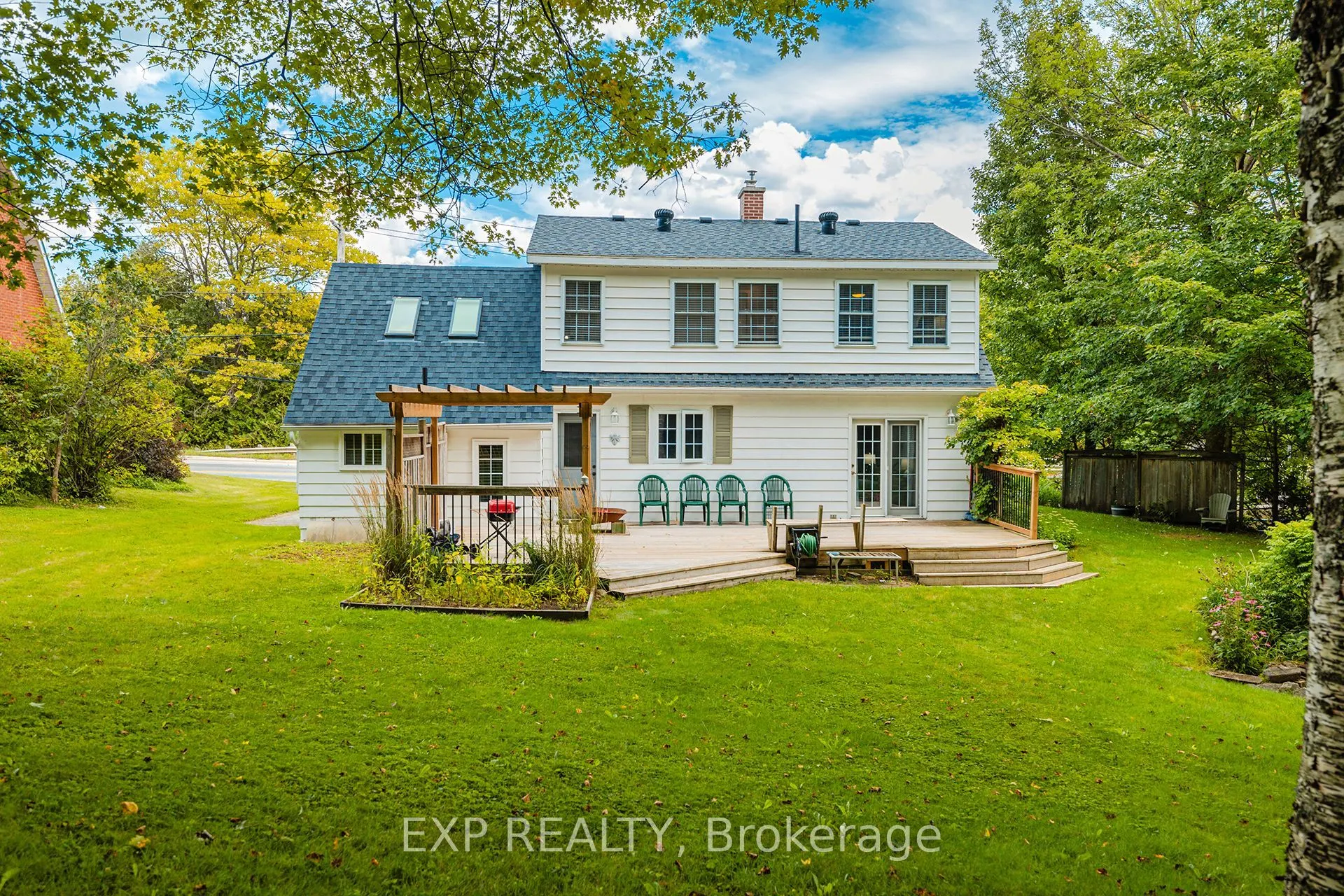 46 Sydenham Street S