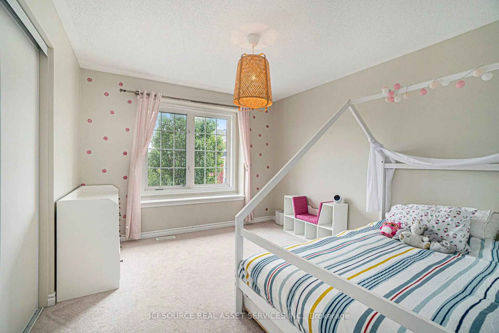 748 Mayfly Crescent