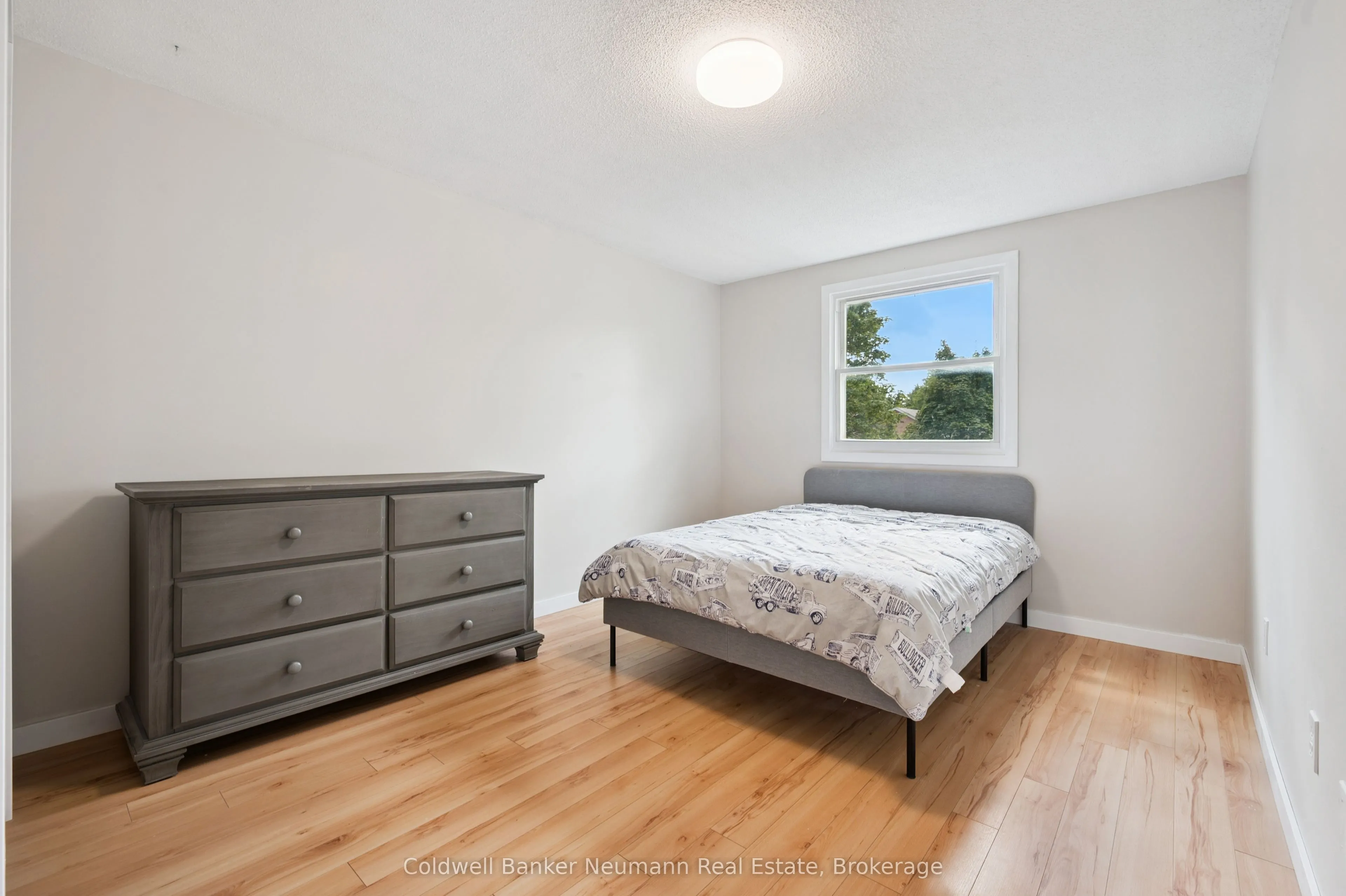 29 Grandridge Crescent