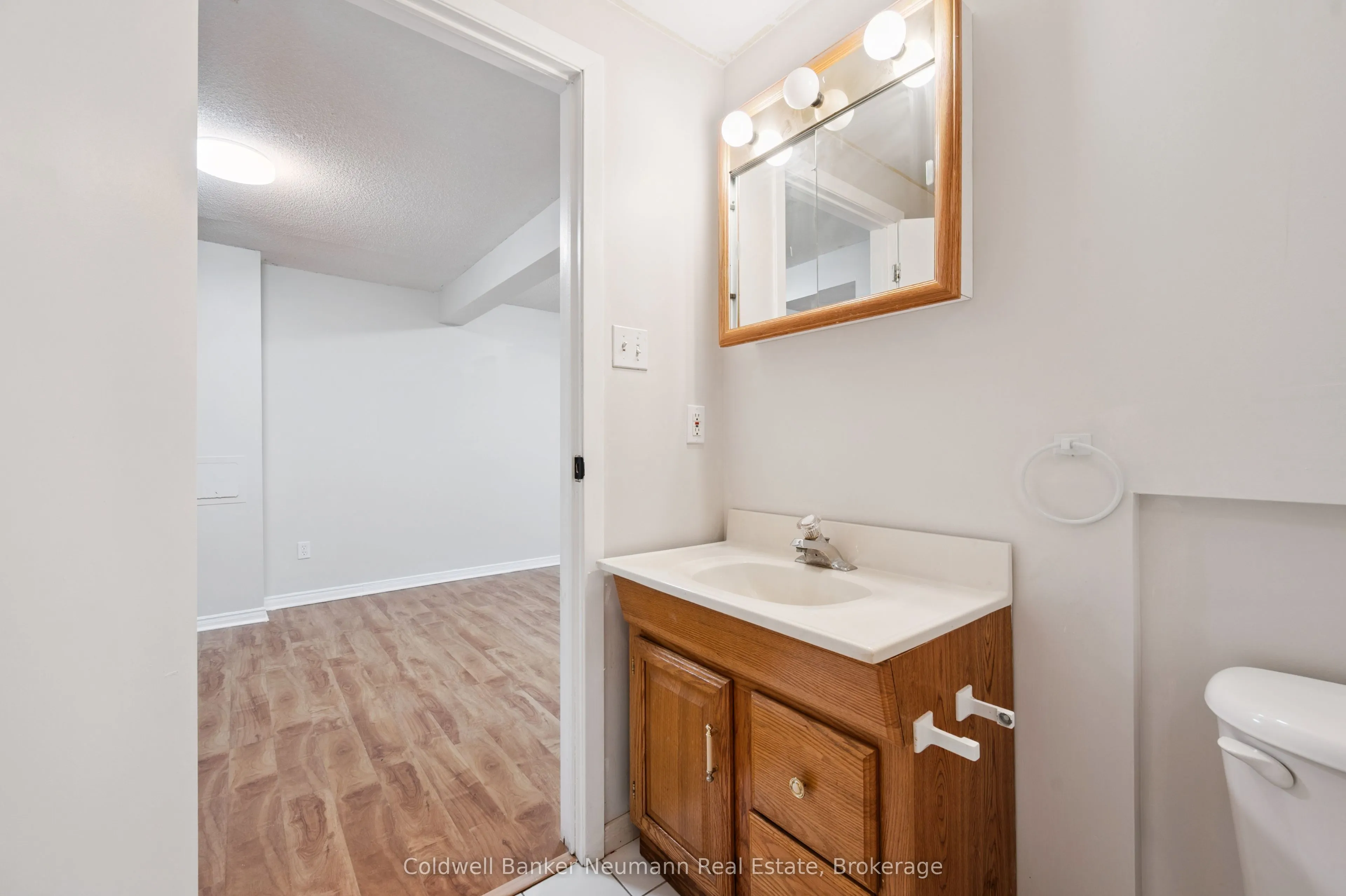 29 Grandridge Crescent
