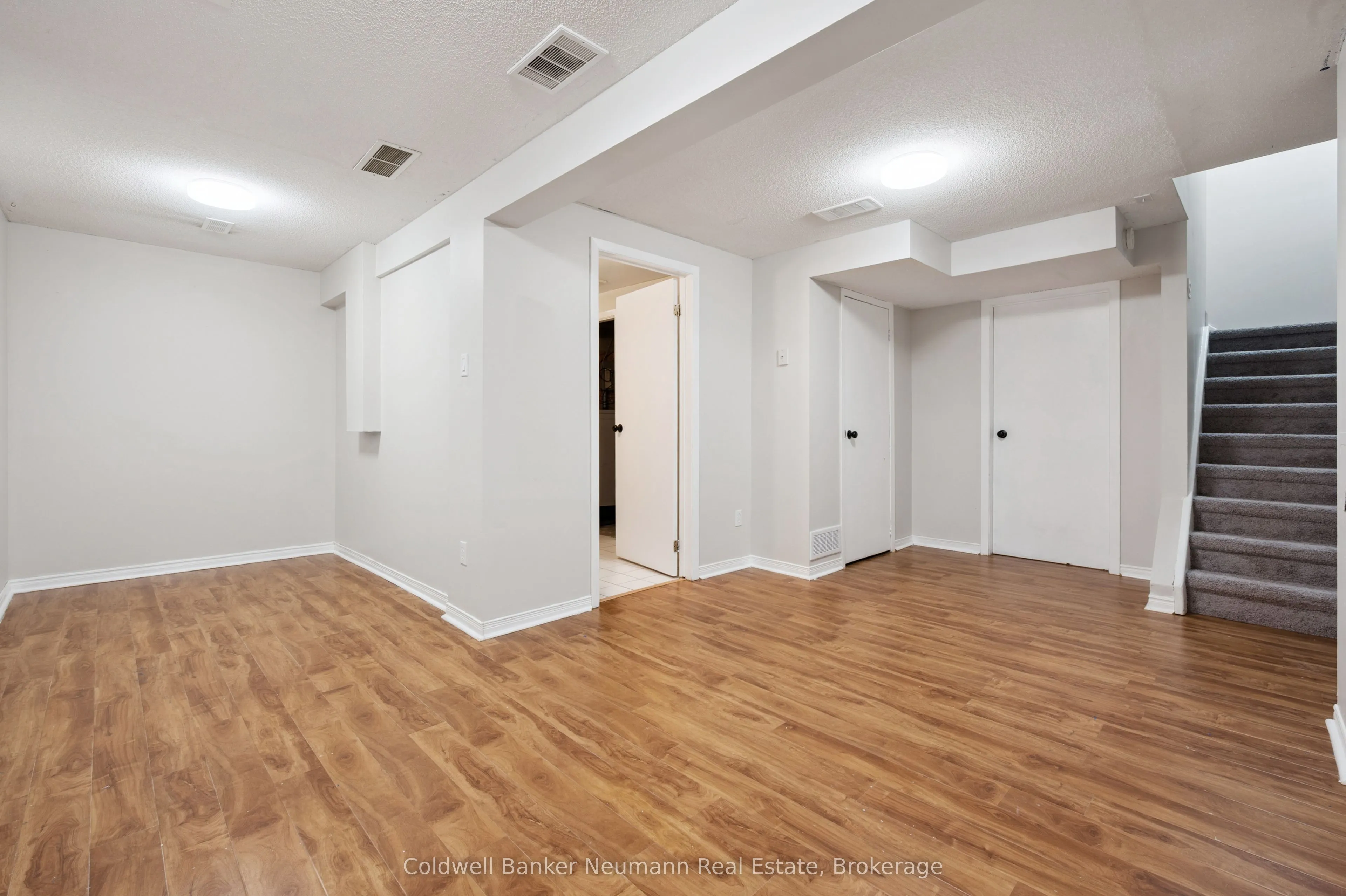 29 Grandridge Crescent