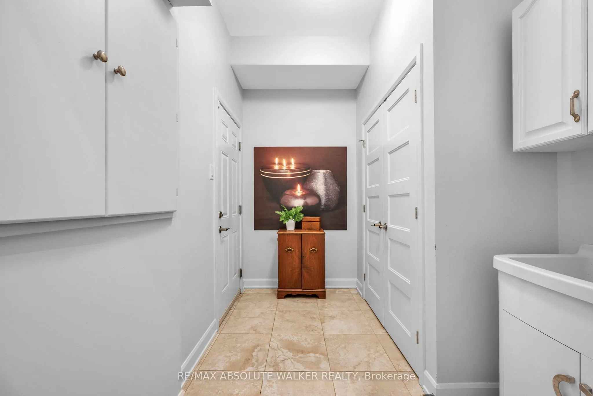 502 Moodie Drive