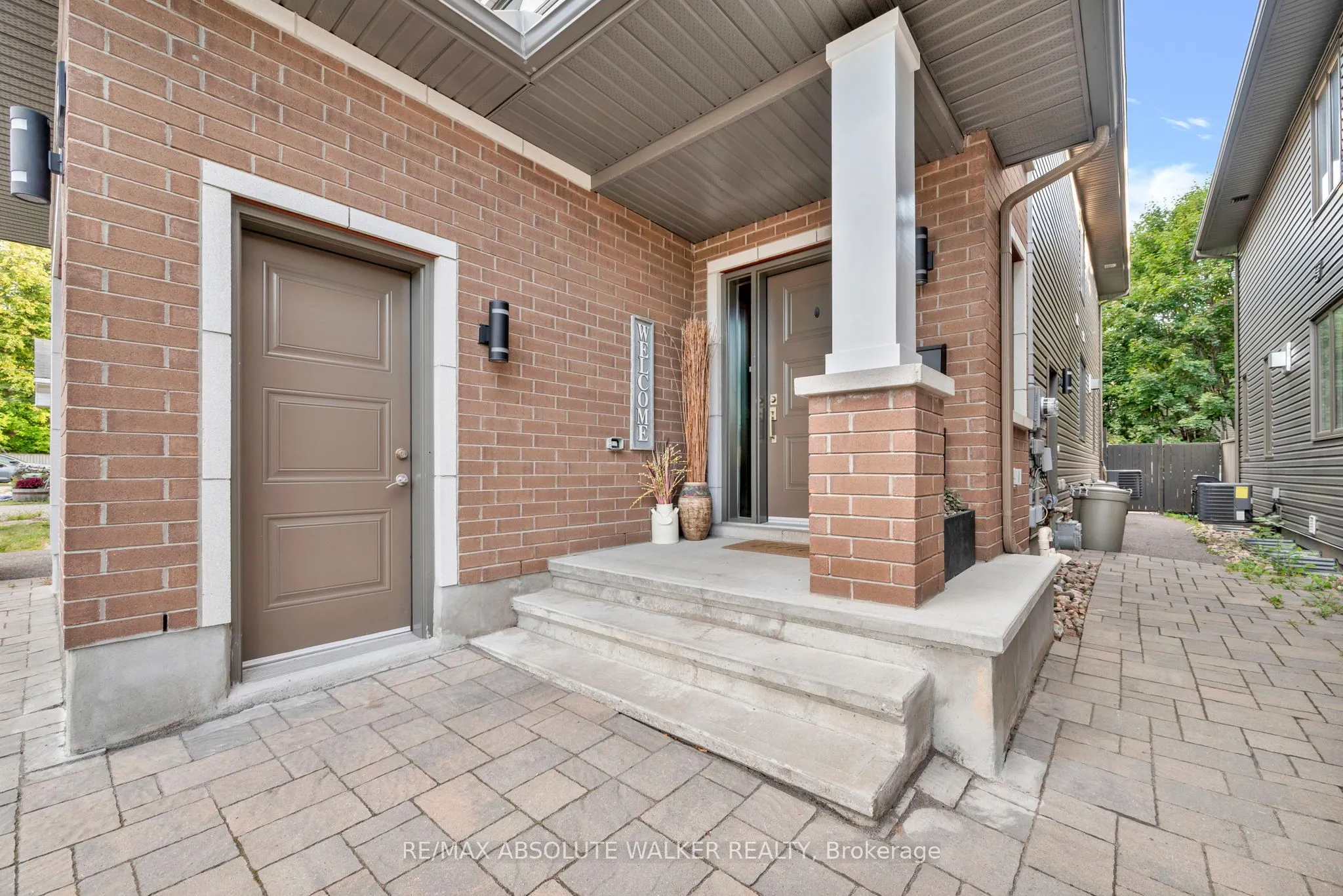 502 Moodie Drive