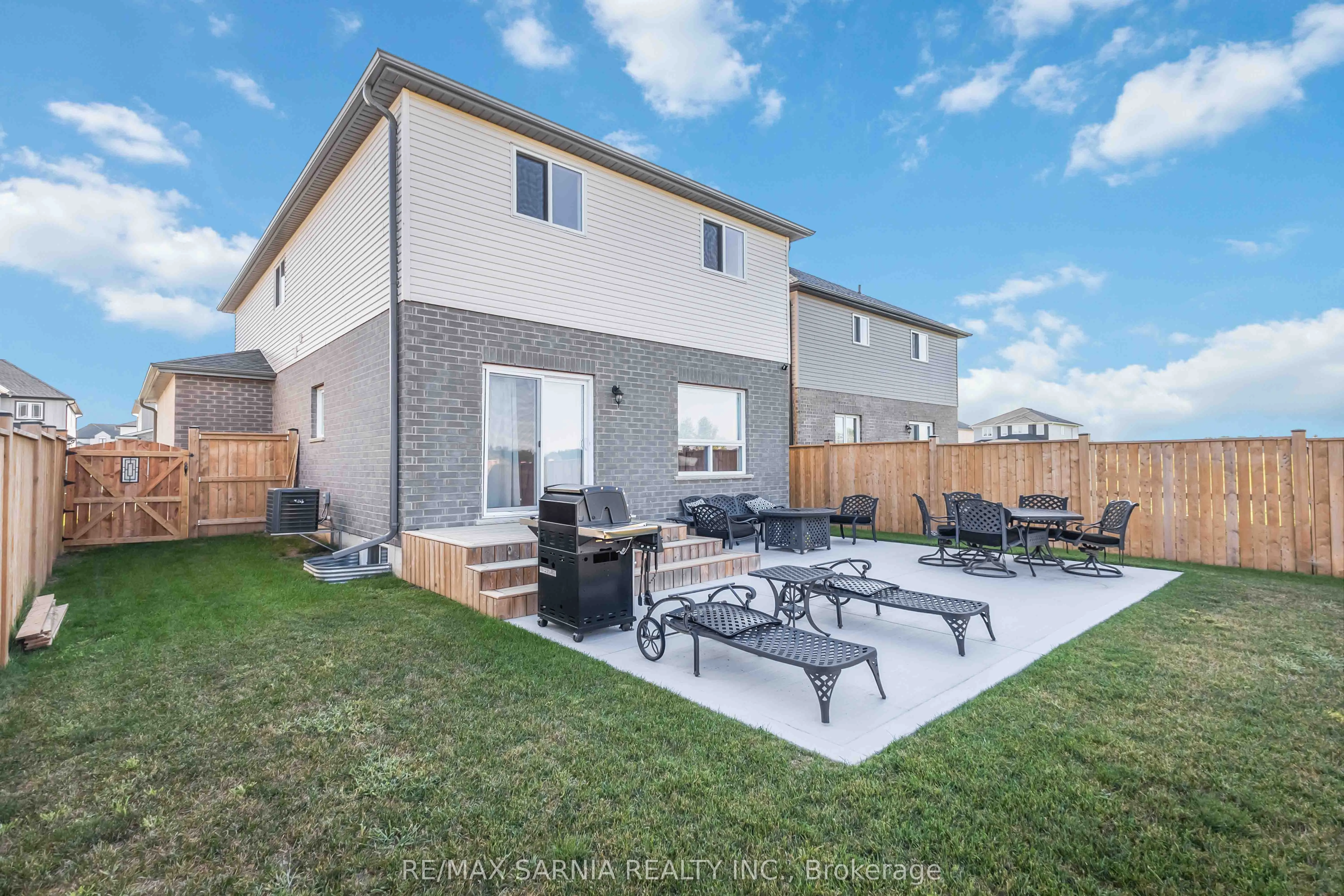 63 Rosina Lane