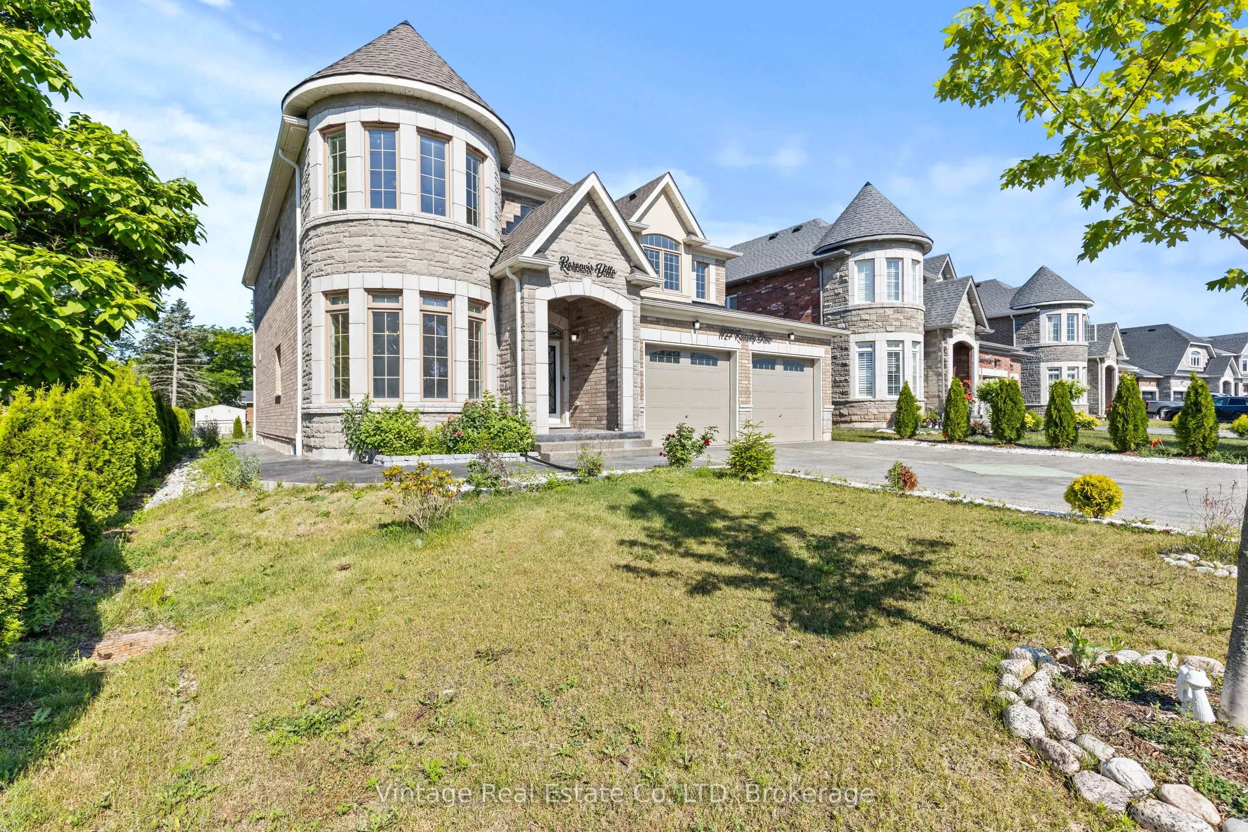 1127 Kennedy Drive