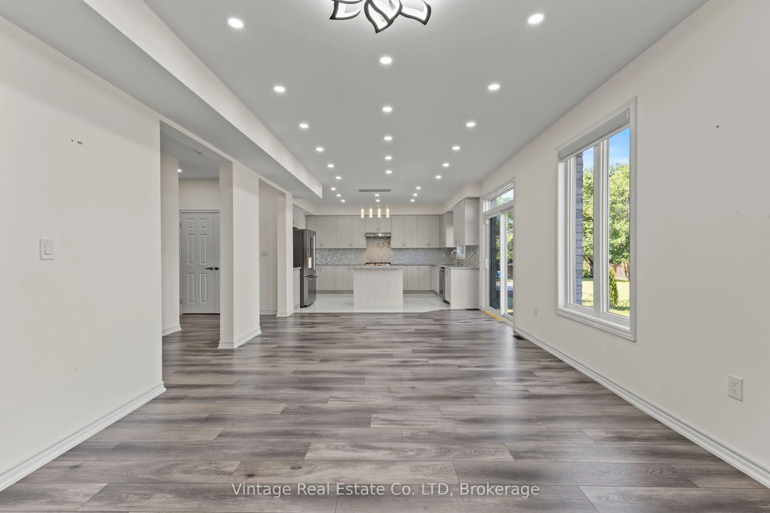 1127 Kennedy Drive