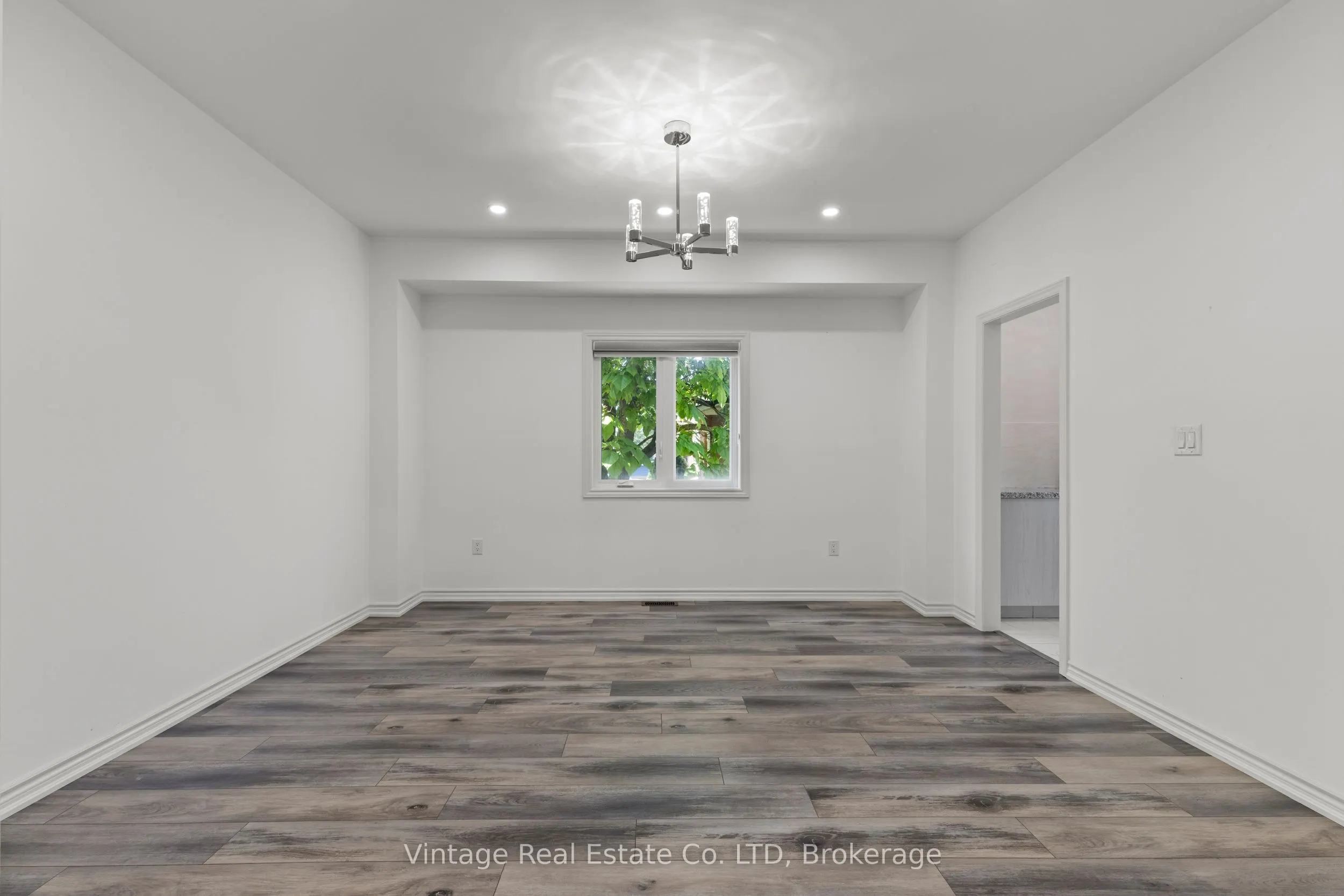 1127 Kennedy Drive