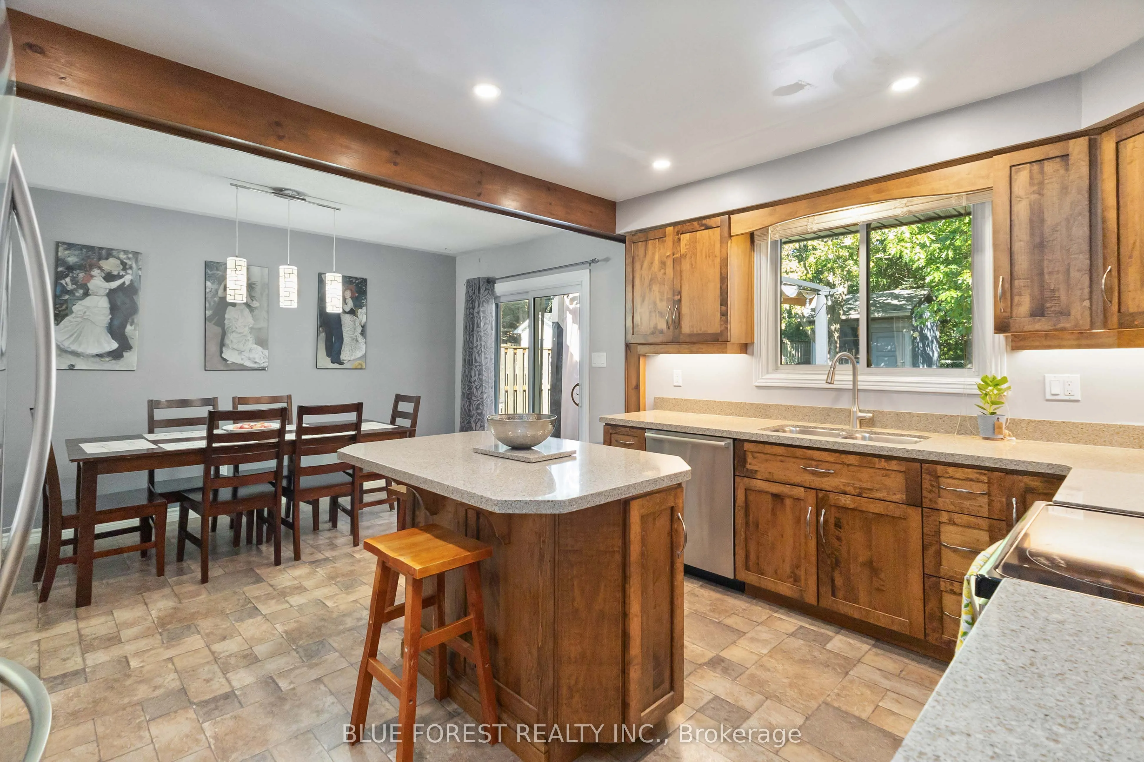 346 Blackacres Boulevard