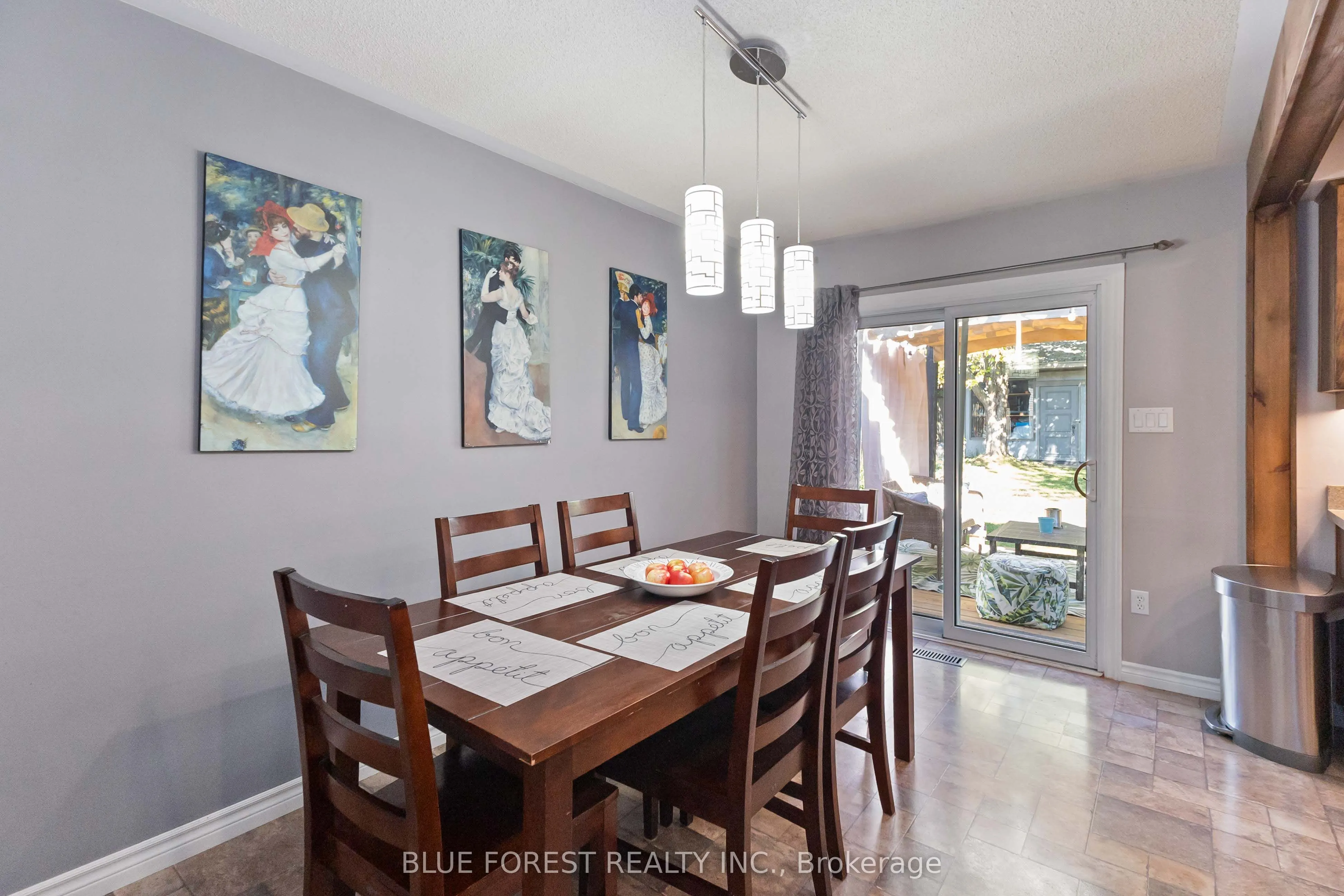 346 Blackacres Boulevard