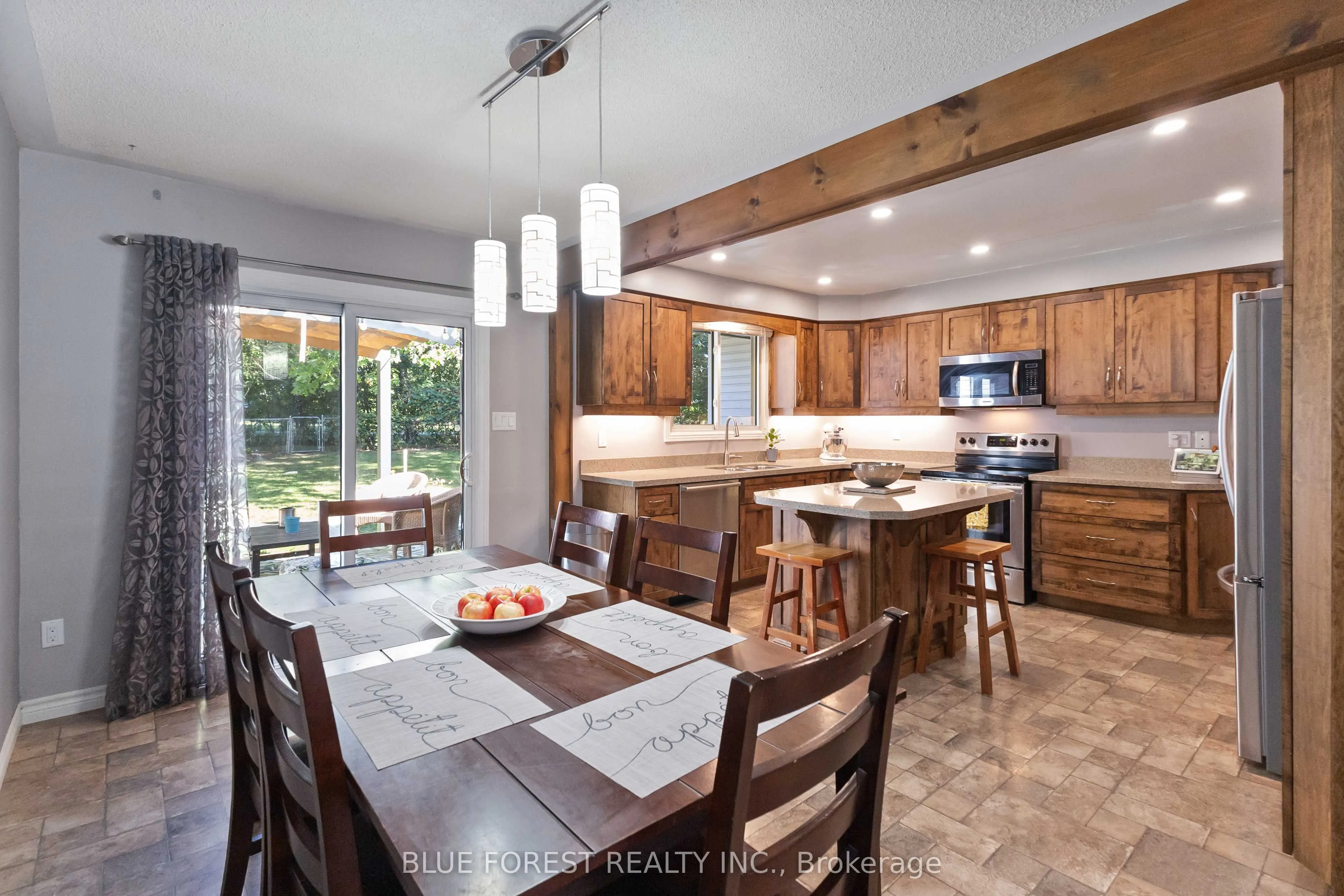 346 Blackacres Boulevard