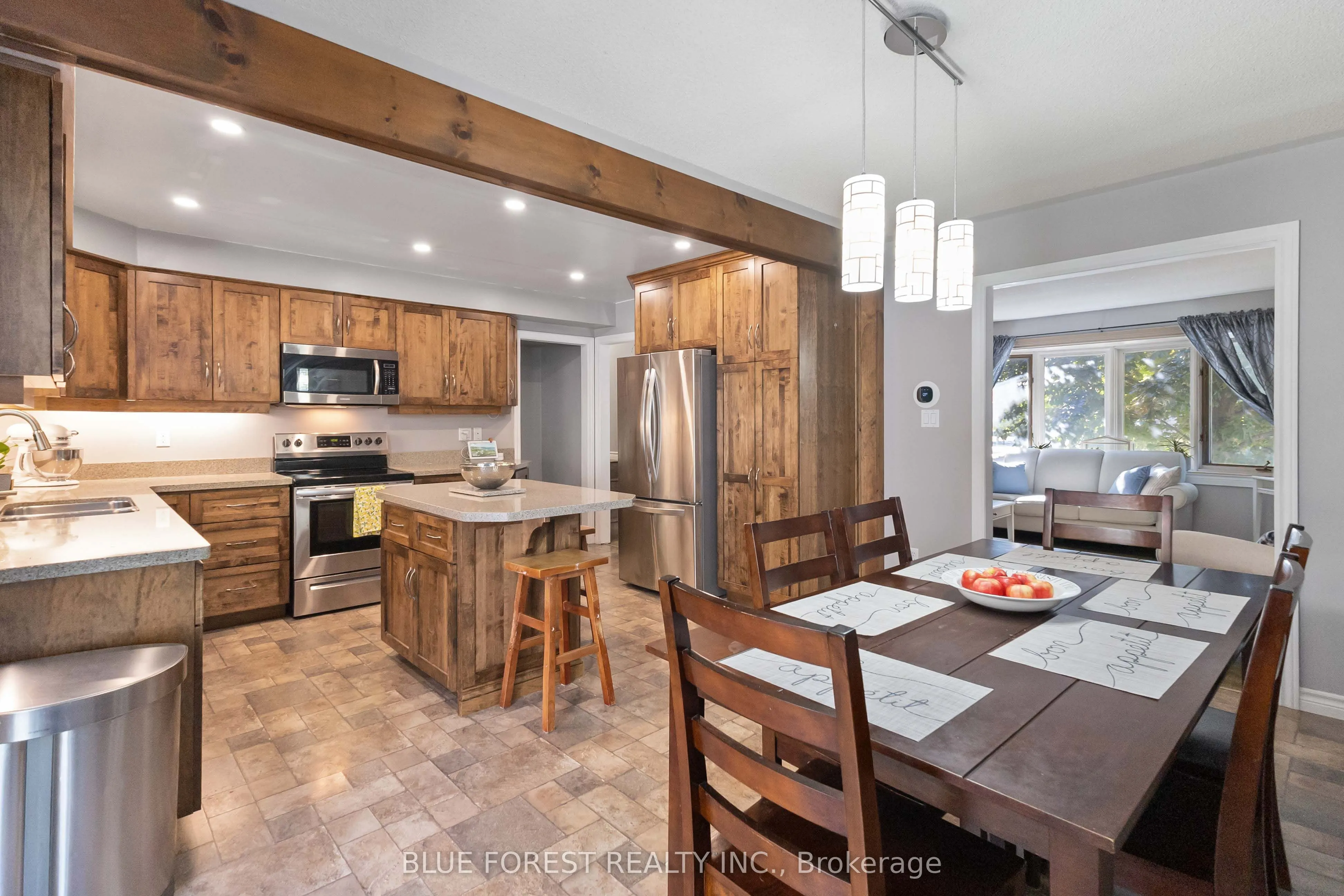 346 Blackacres Boulevard
