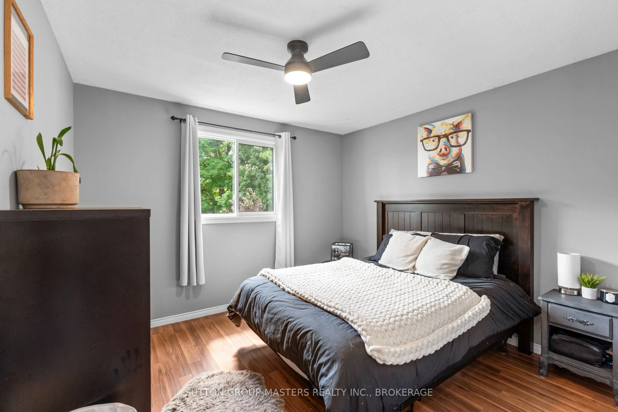 883 Old Colony Road