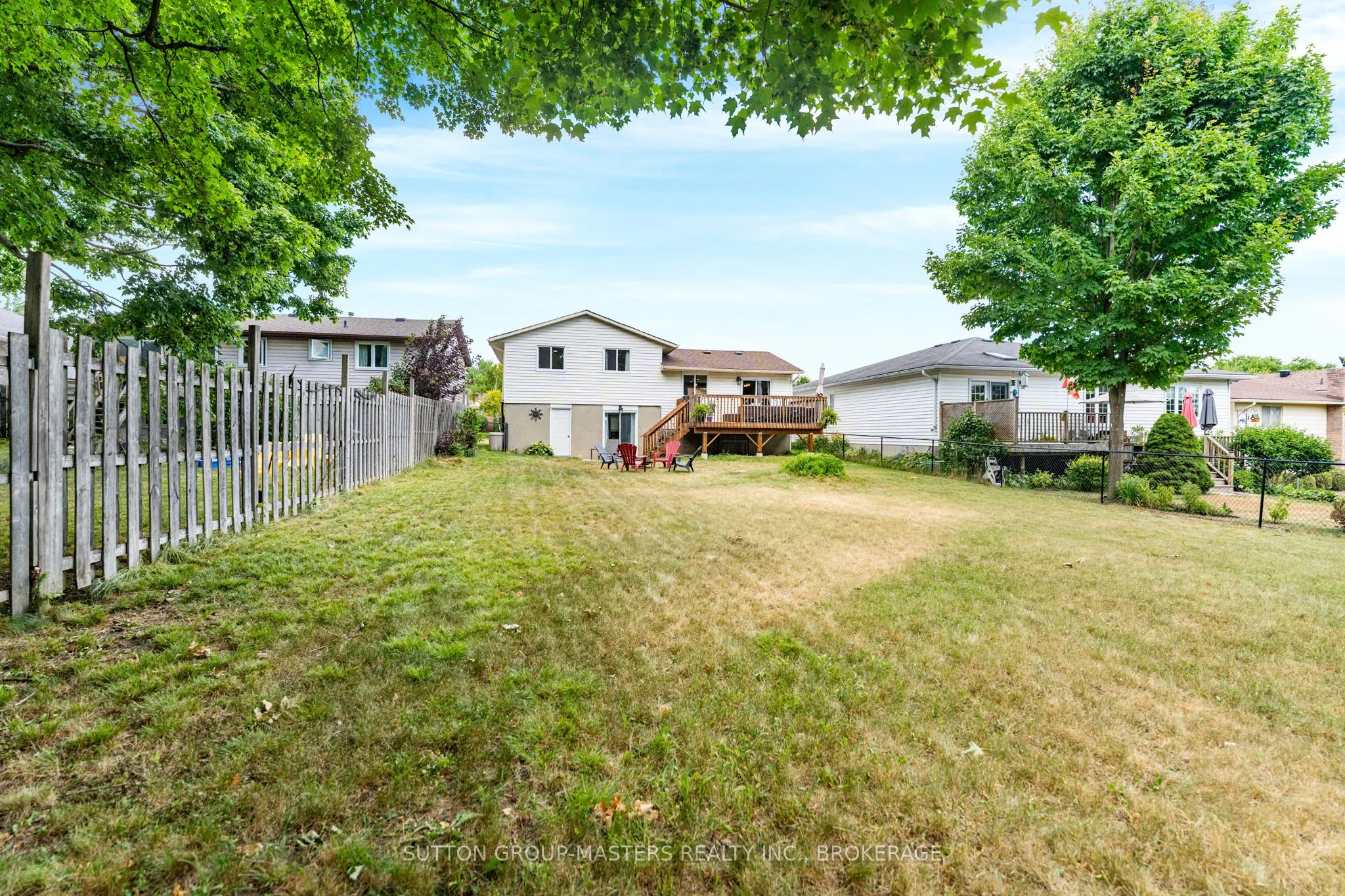 883 Old Colony Road