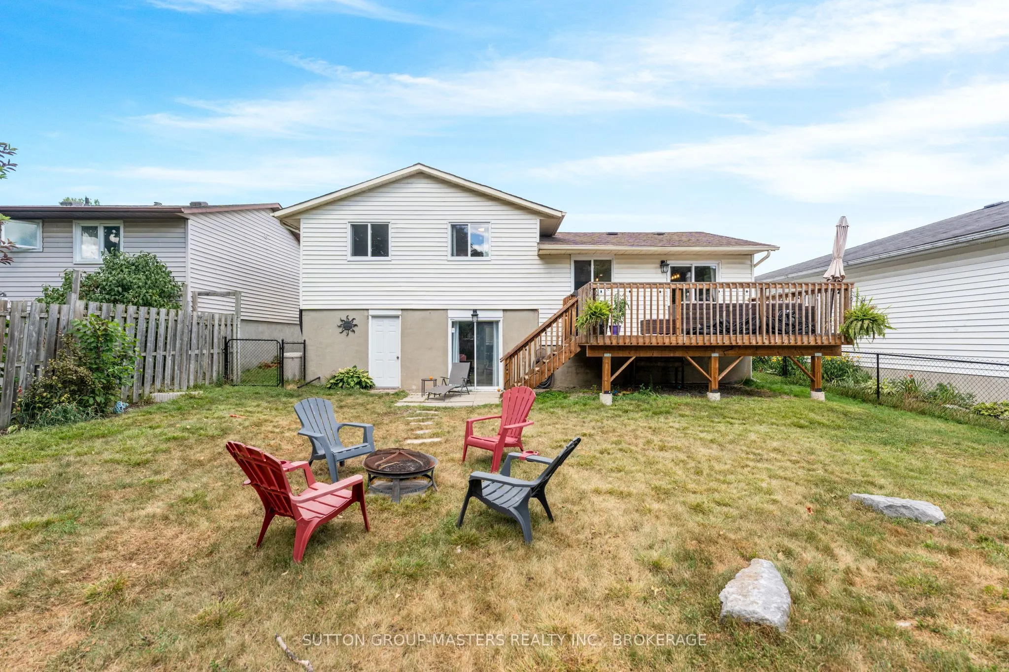 883 Old Colony Road