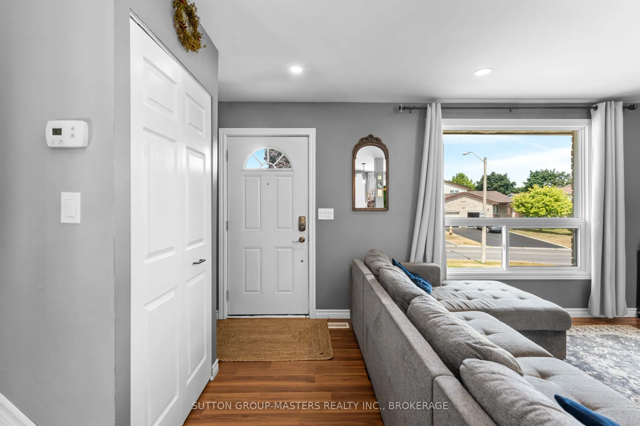 883 Old Colony Road
