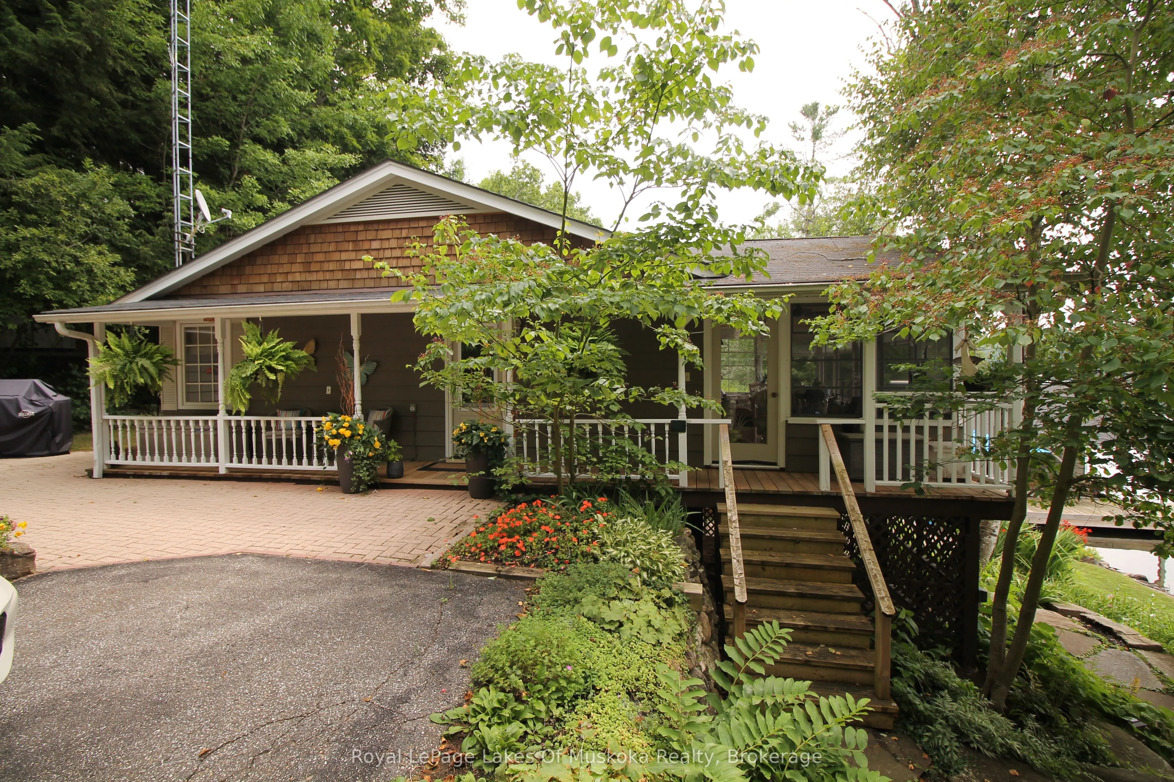 1027 Old Bridge Road, #4