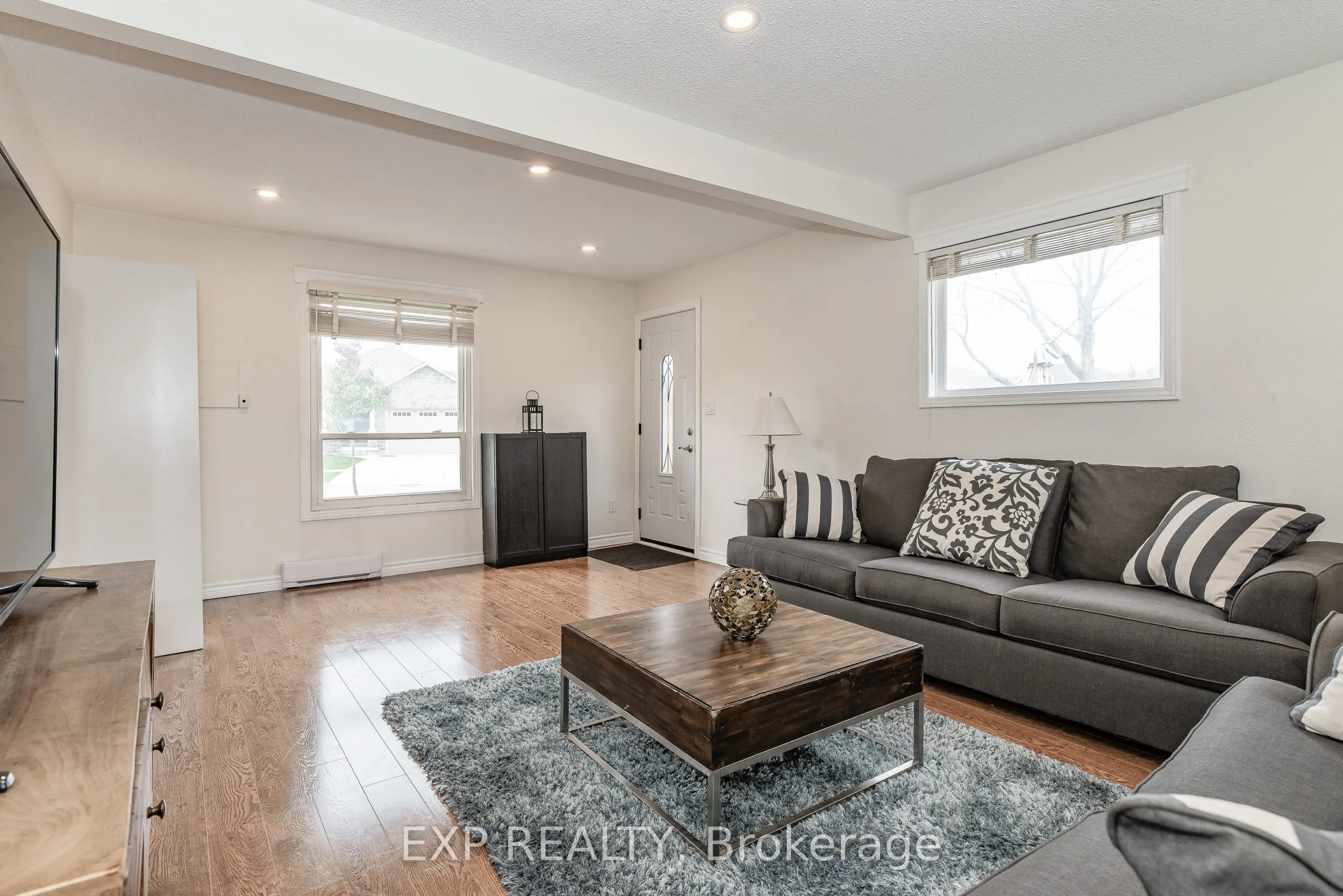 237 Lakeshore Road, #2A Willcher