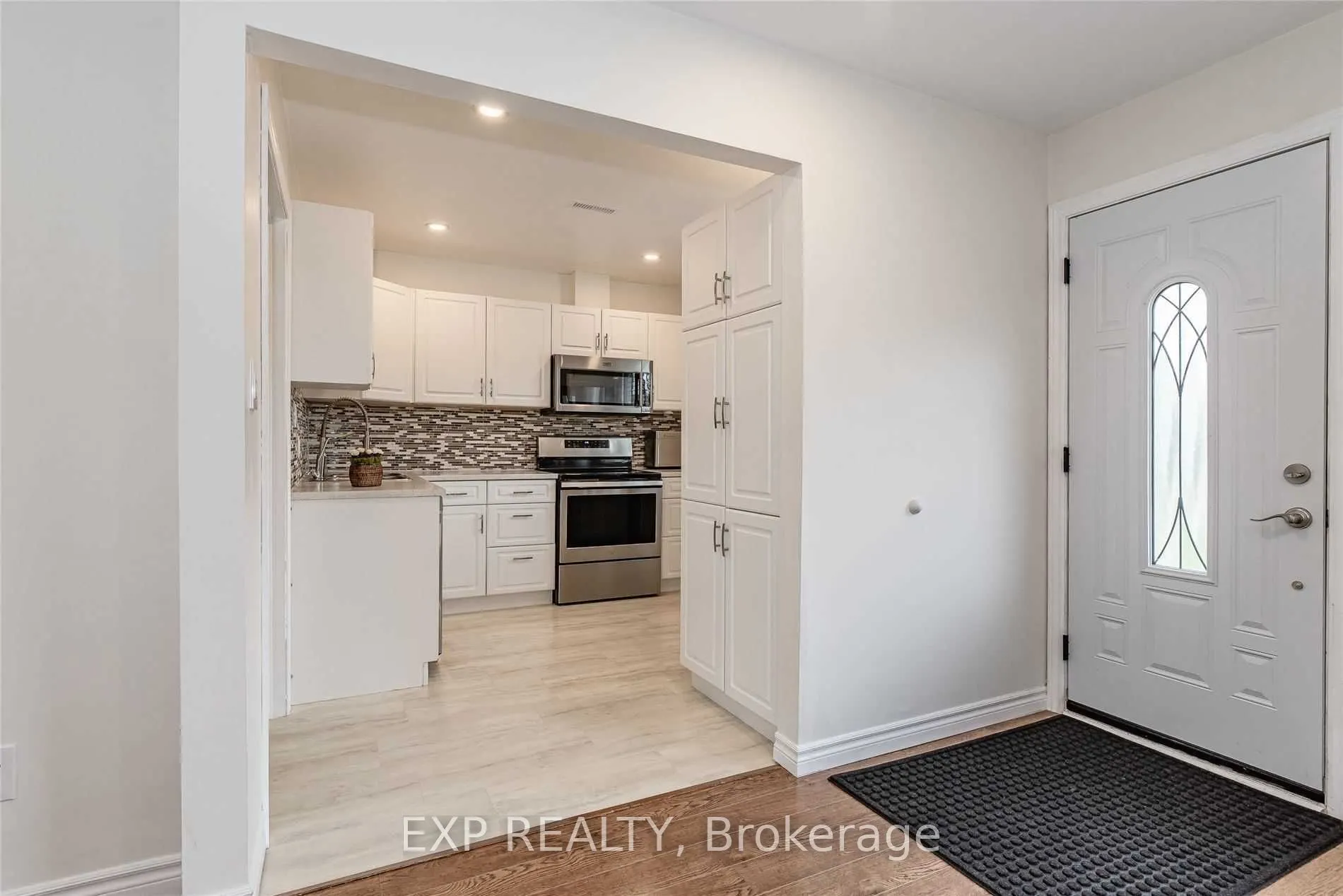 237 Lakeshore Road, #2A Willcher