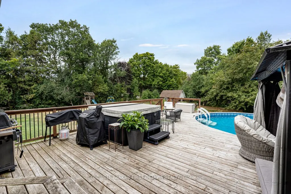 376 Napoleon Street