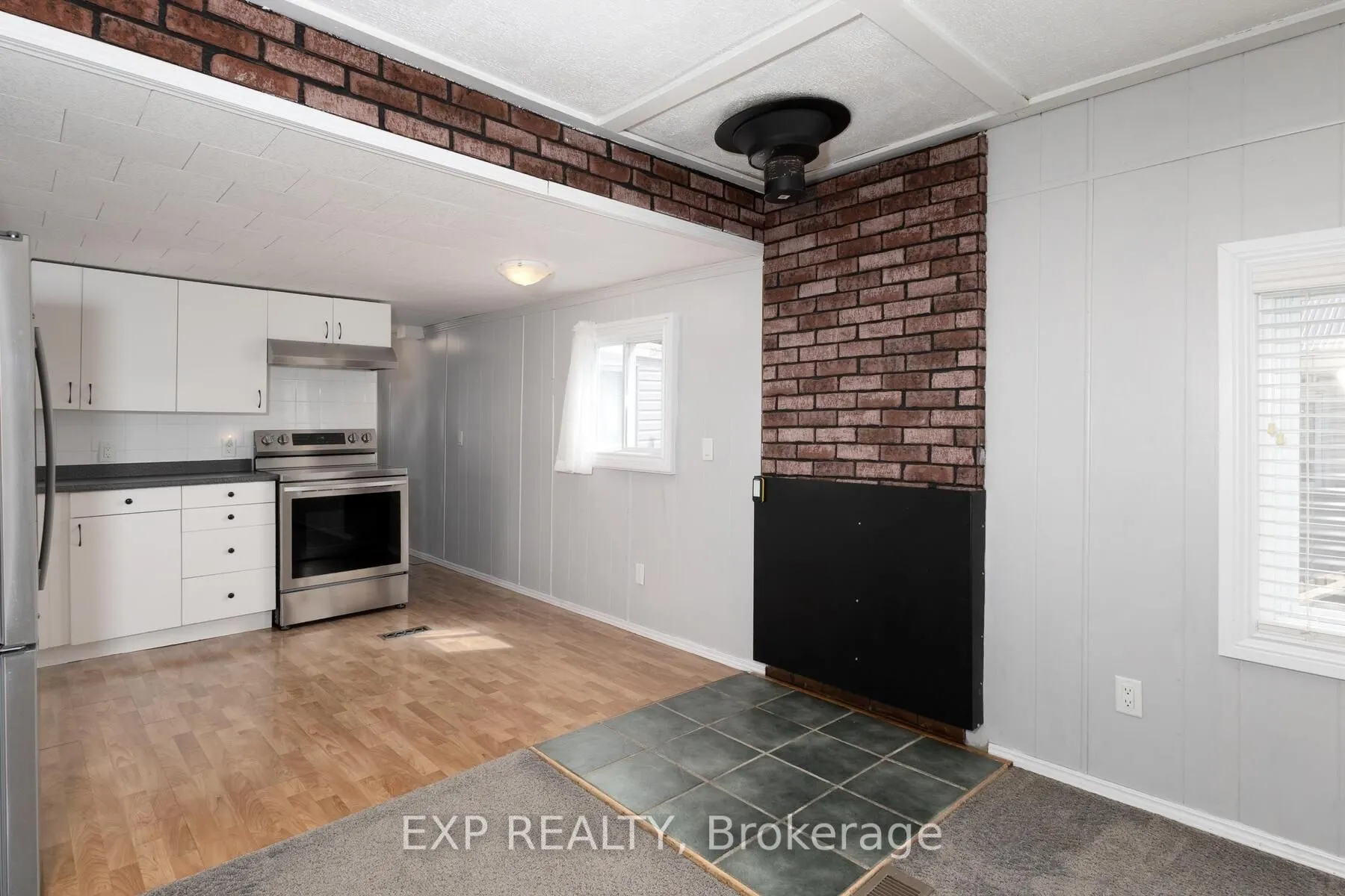 3 Willowdale Avenue