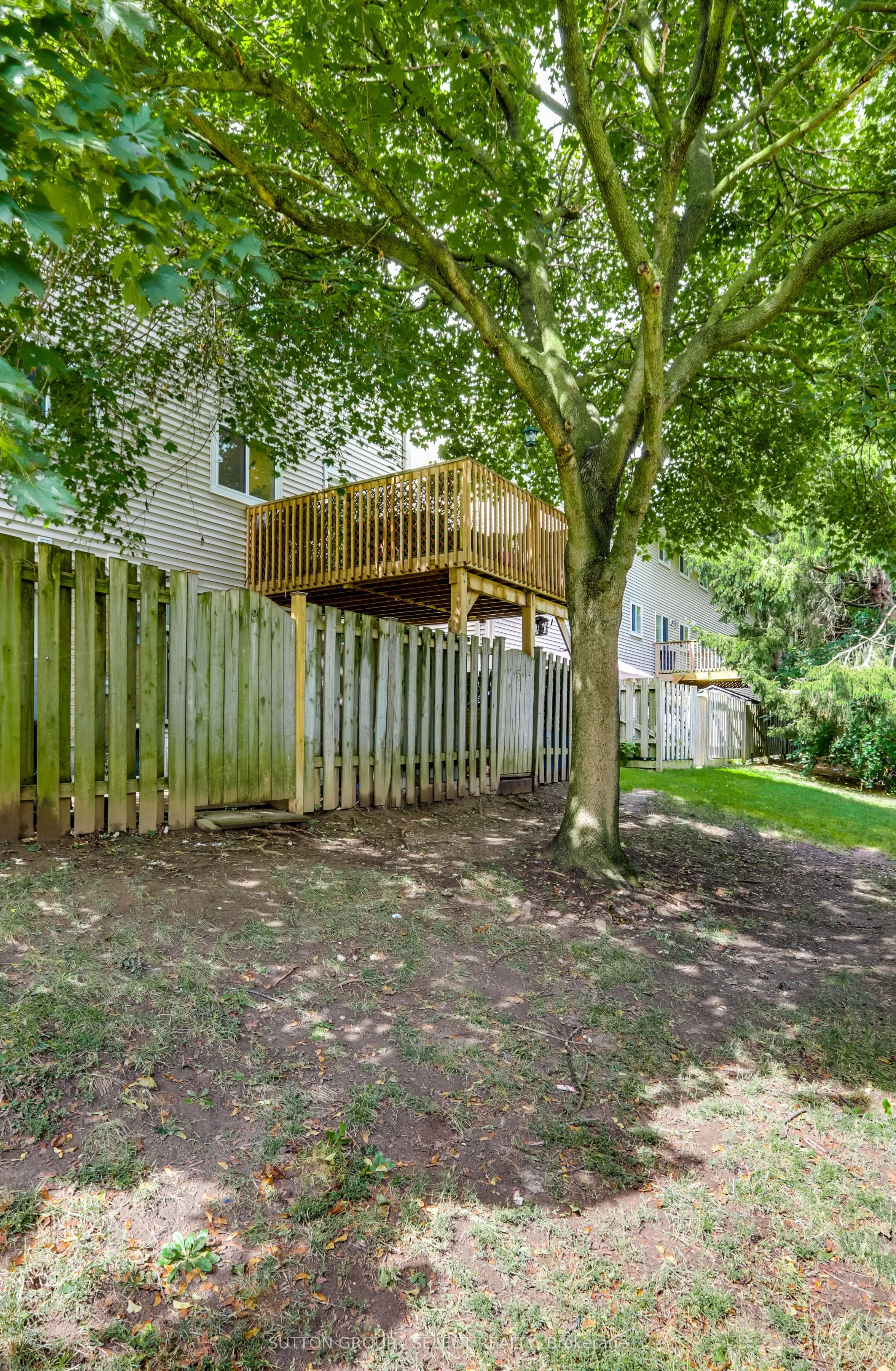 320 Westminster Avenue, #7