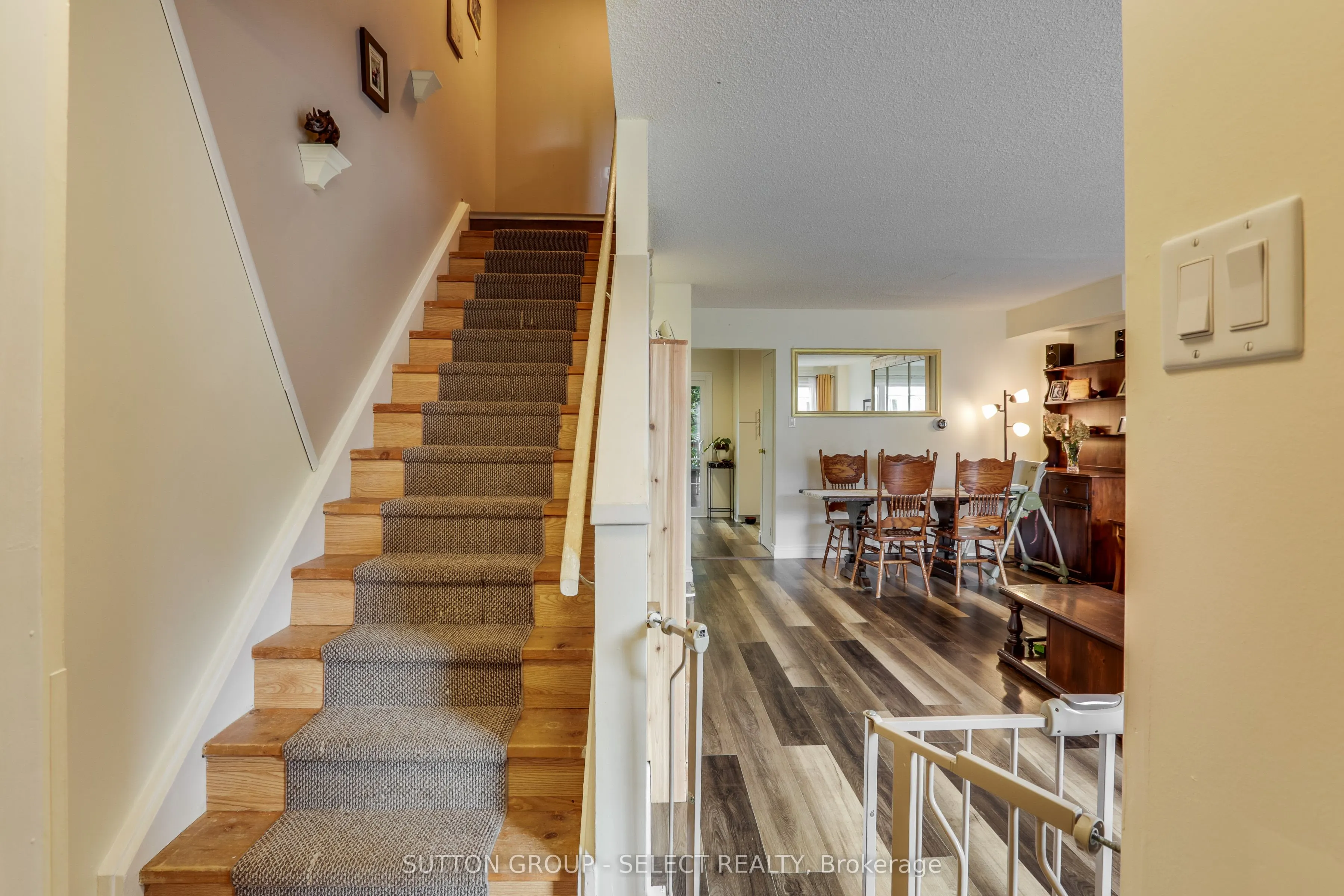320 Westminster Avenue, #7