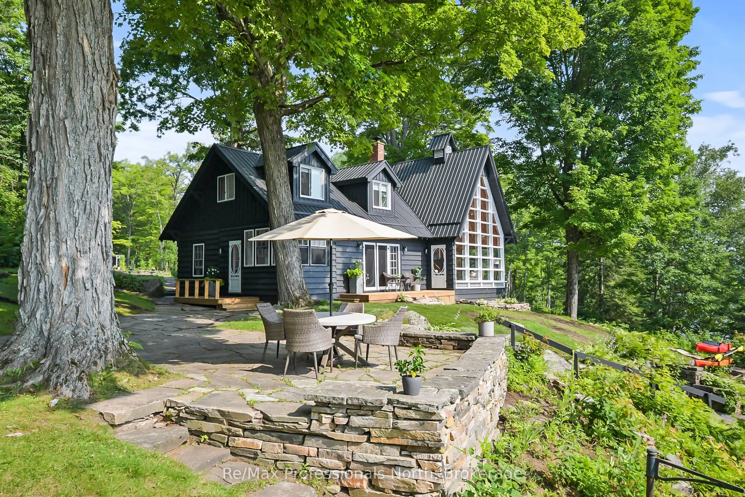 95 PEN LAKE POINT Road
