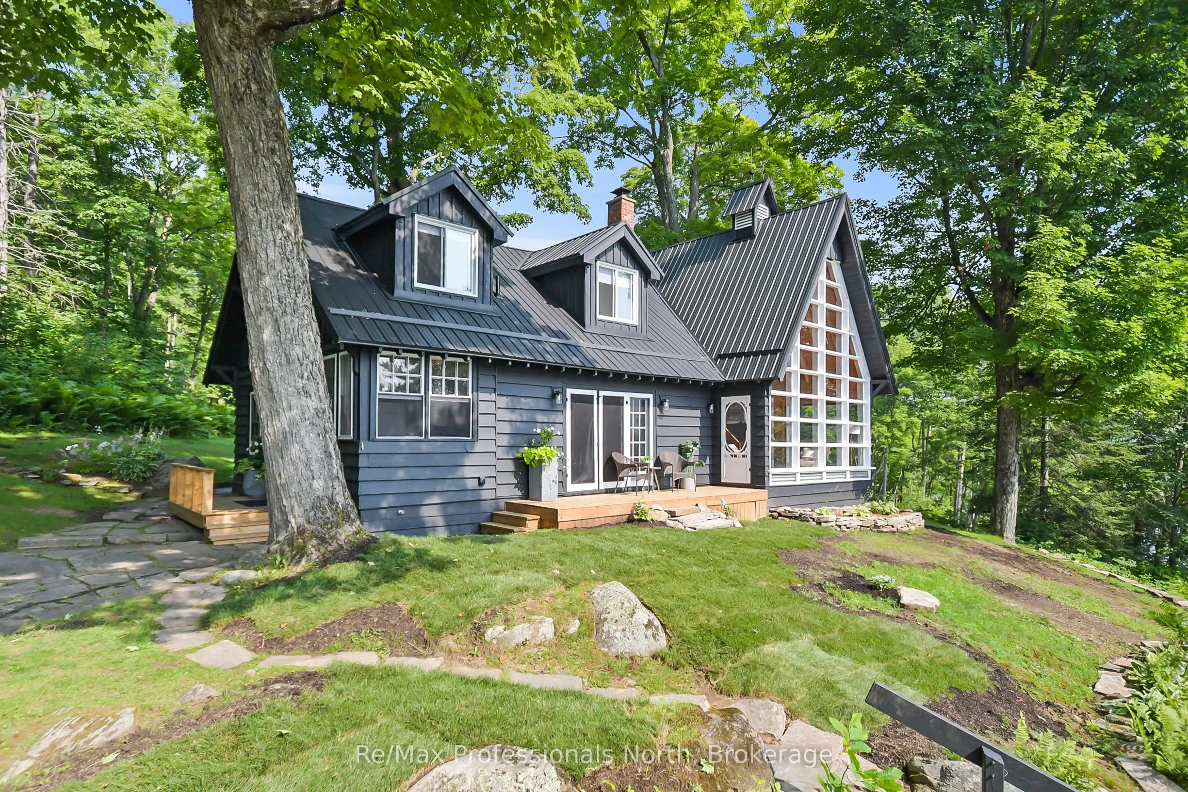 95 PEN LAKE POINT Road