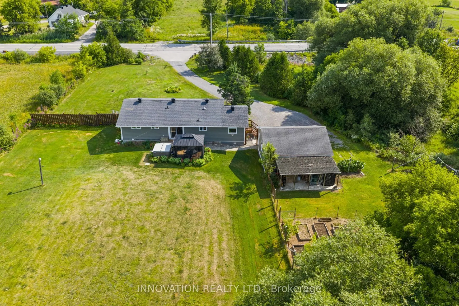 4001 Dunrobin Road