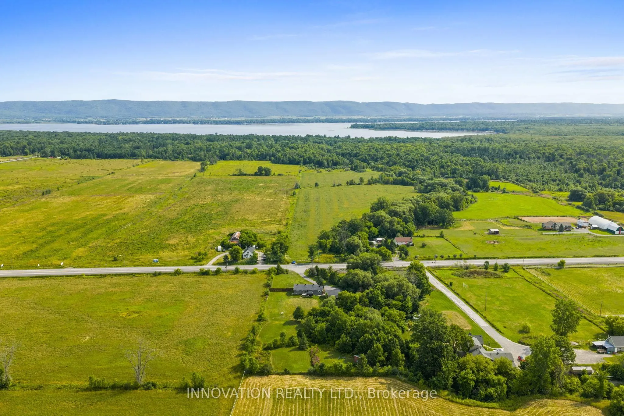 4001 Dunrobin Road