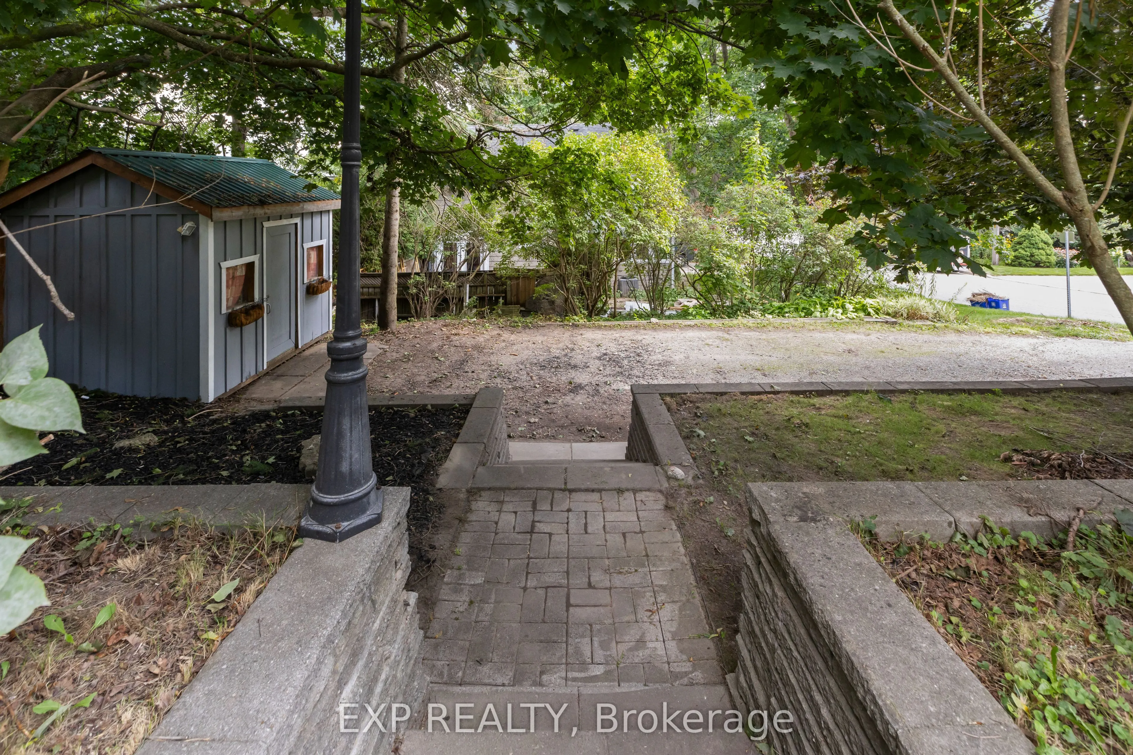 400 St. Patrick Street E