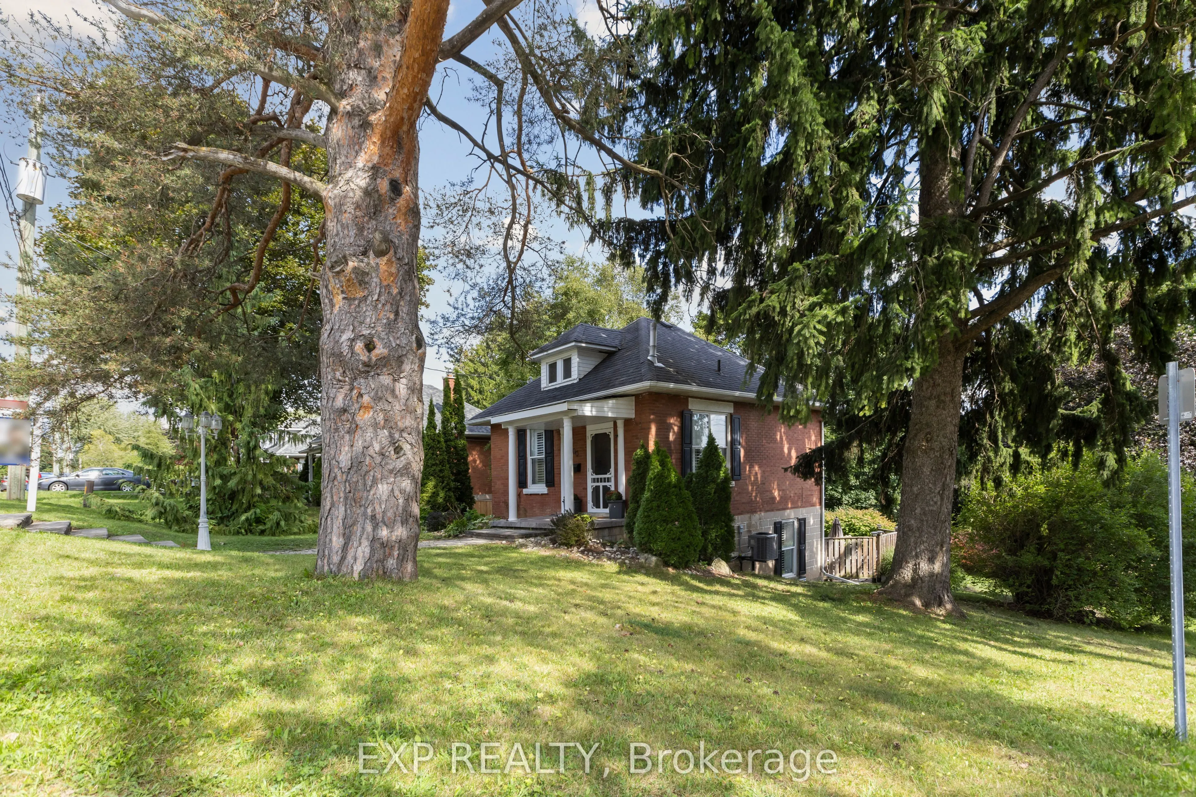 400 St. Patrick Street E