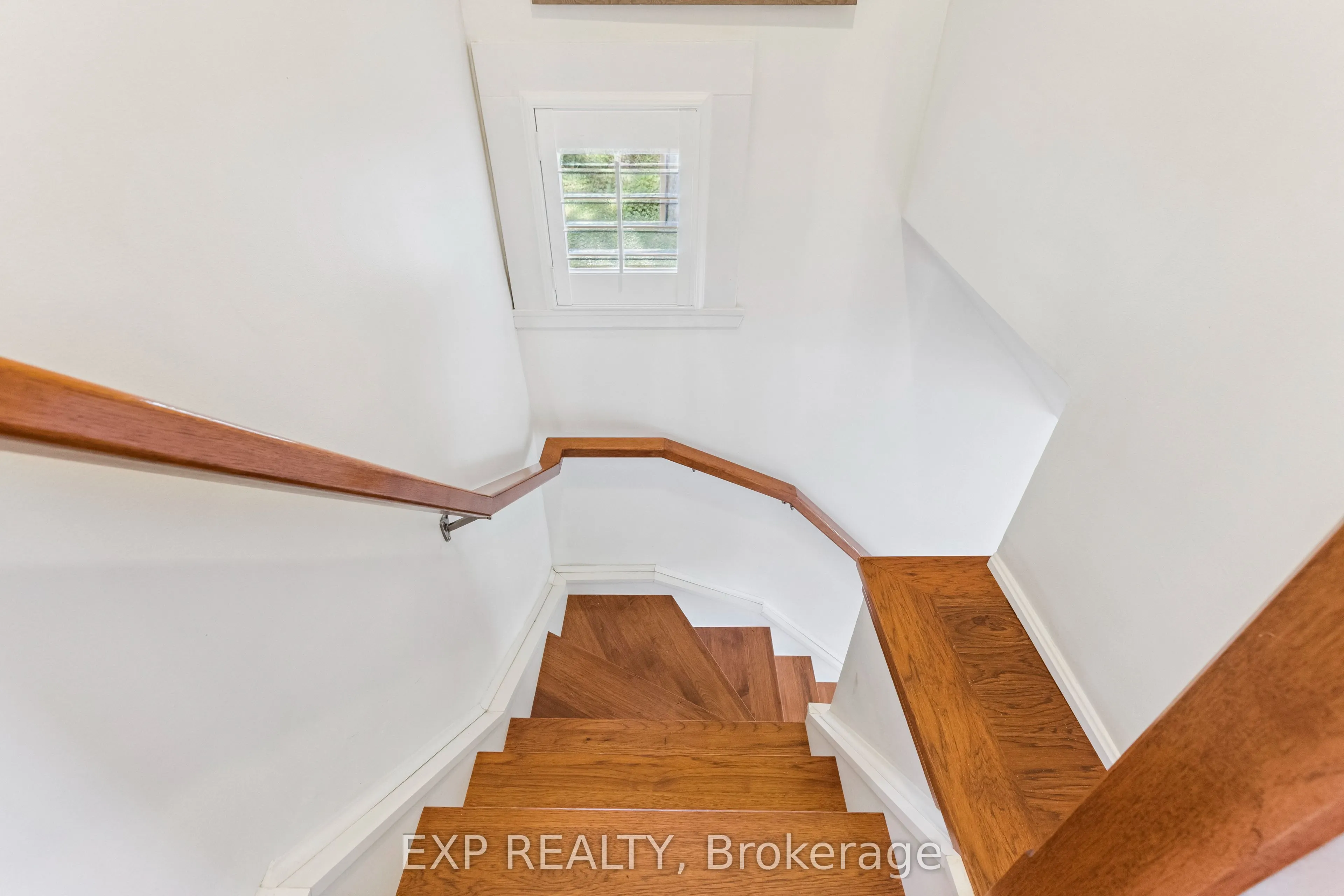 400 St. Patrick Street E
