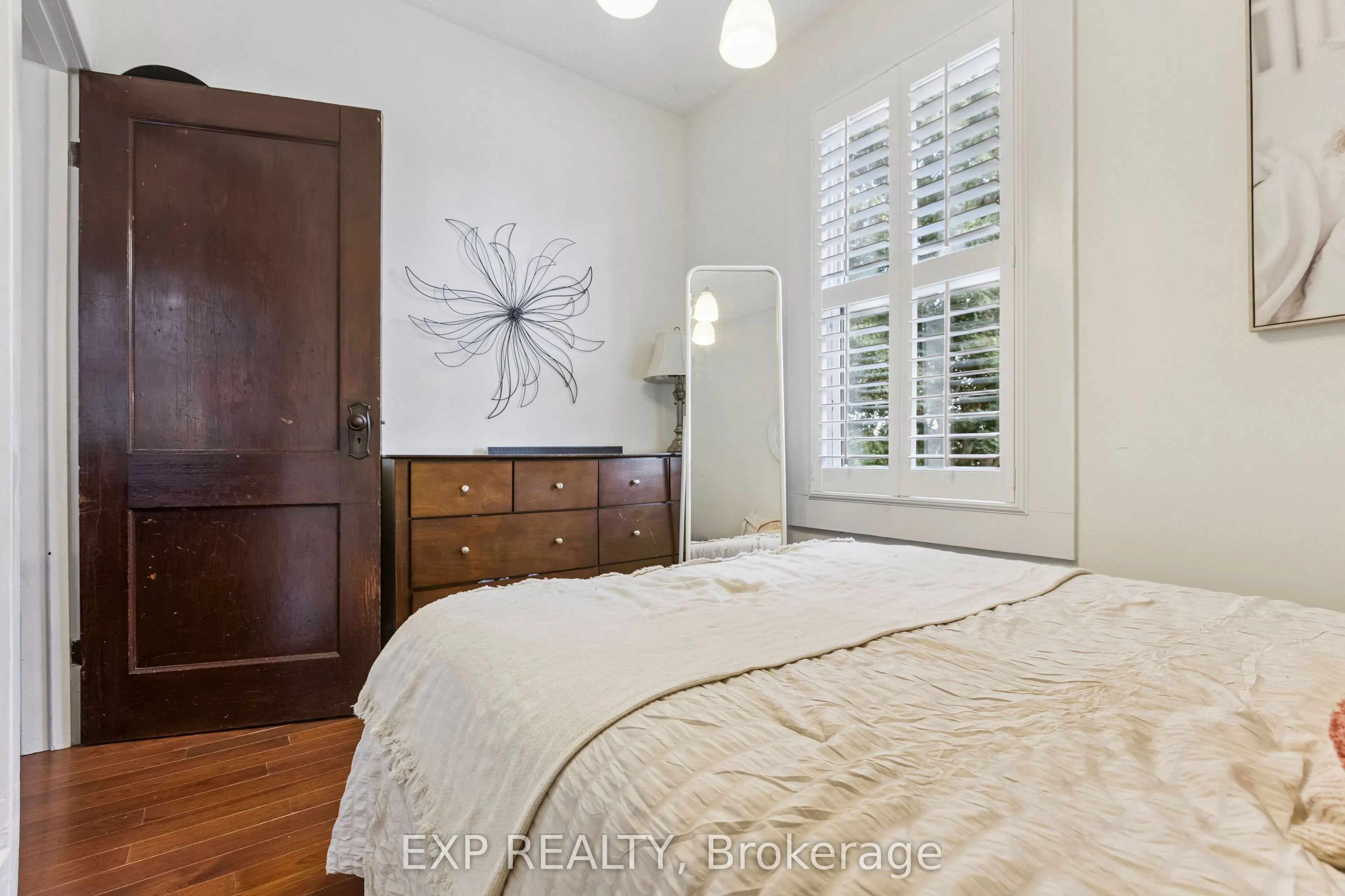 400 St. Patrick Street E
