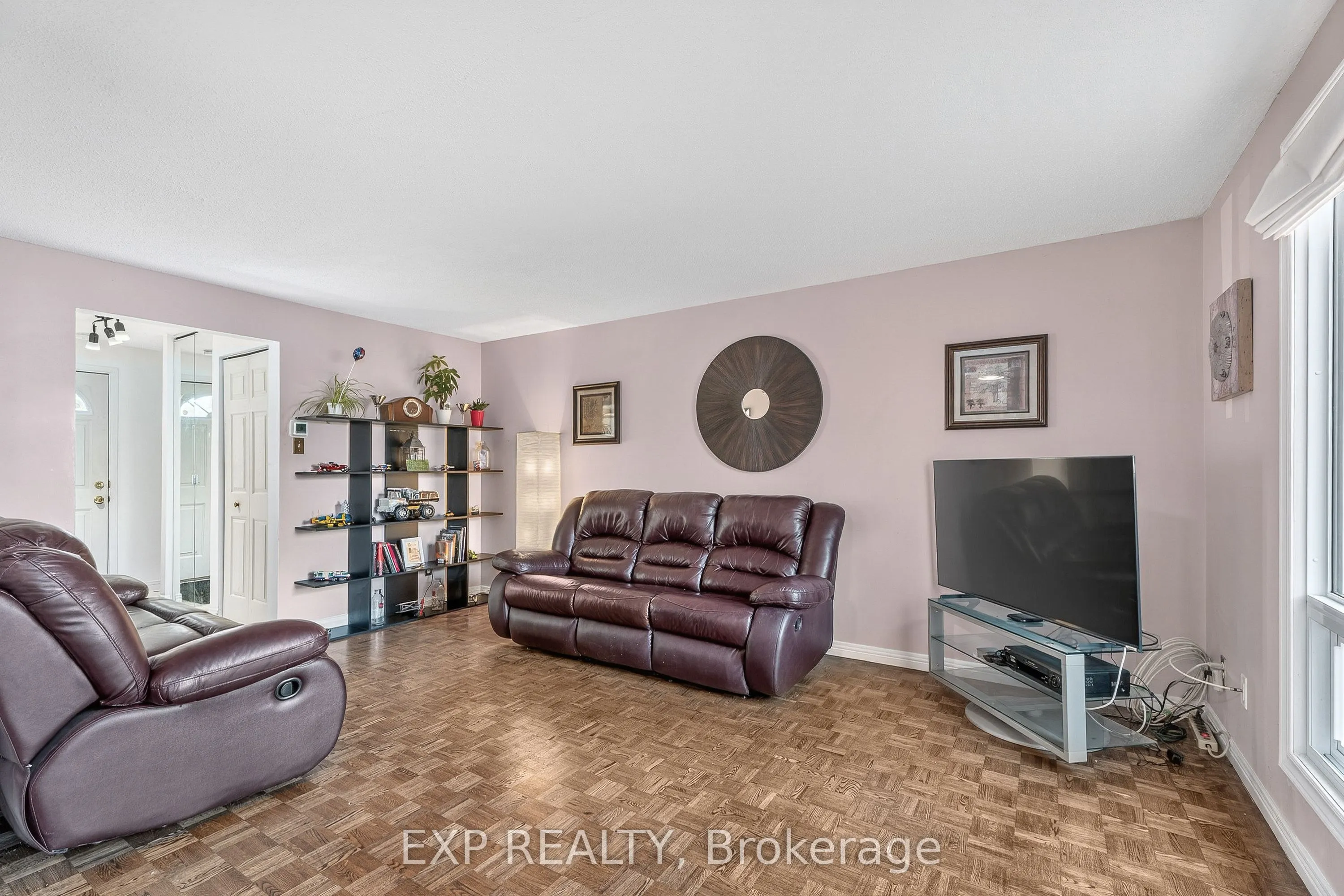 8 Sherway Drive, #81