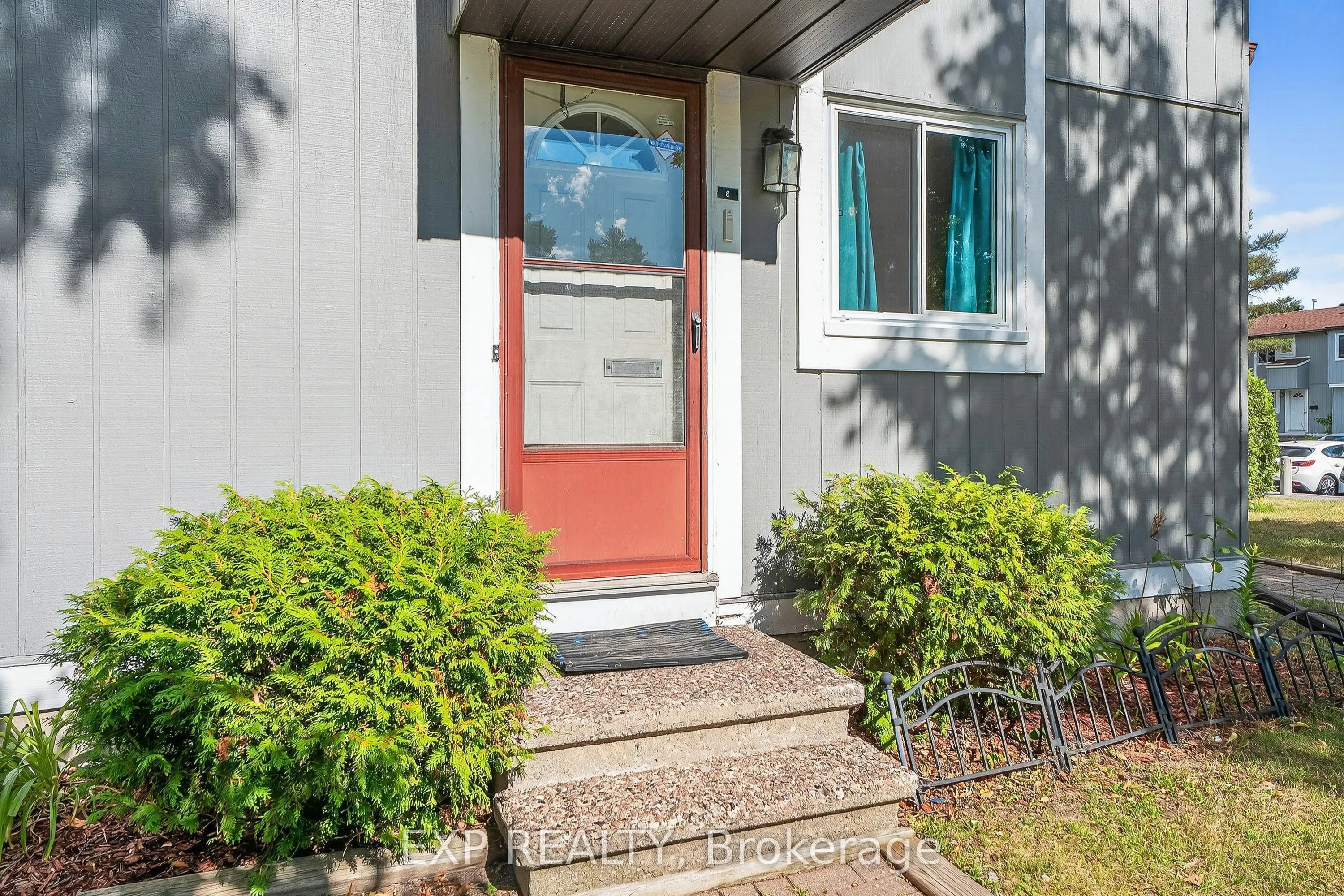 8 Sherway Drive, #81