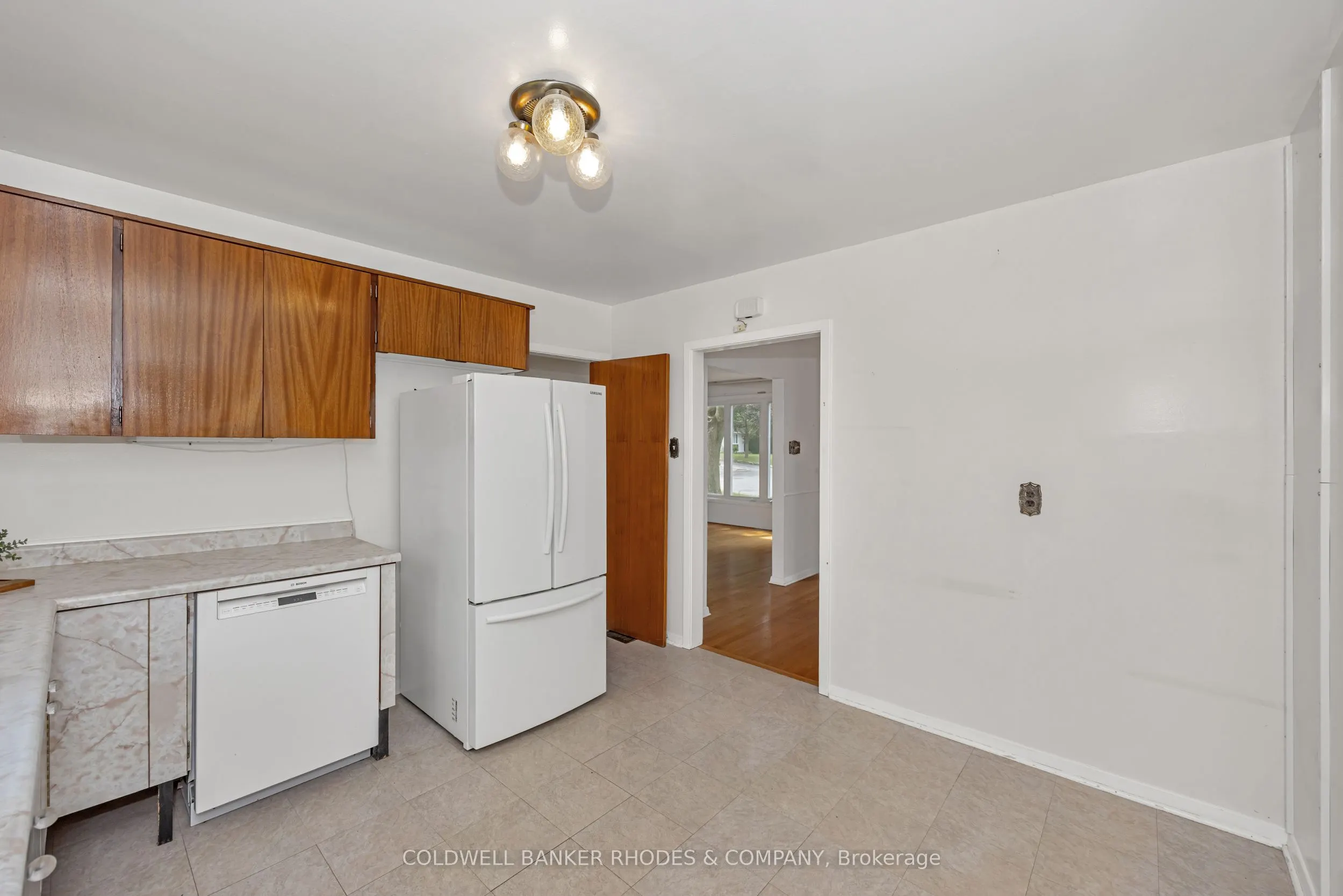 2687 Basswood Crescent
