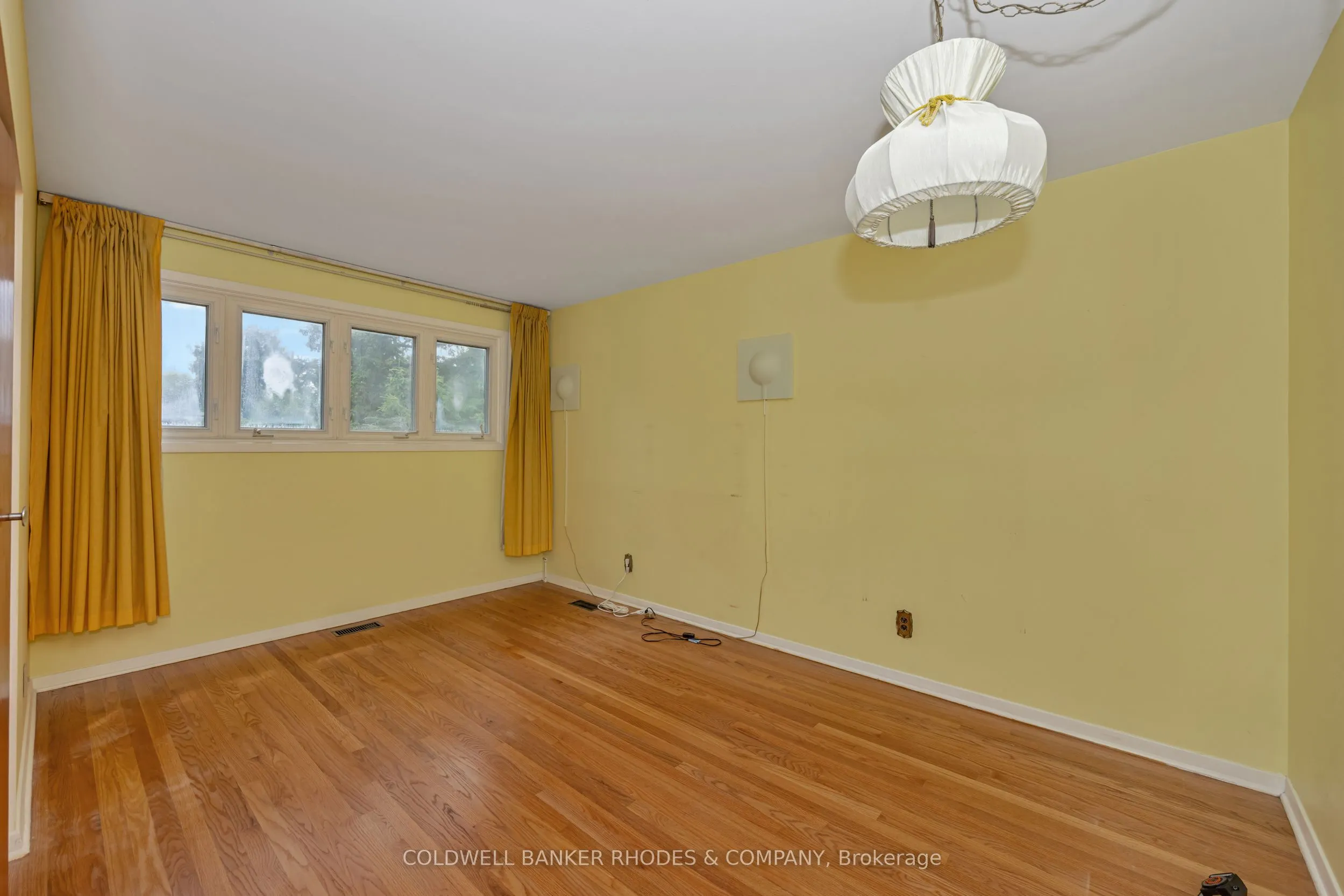 2687 Basswood Crescent
